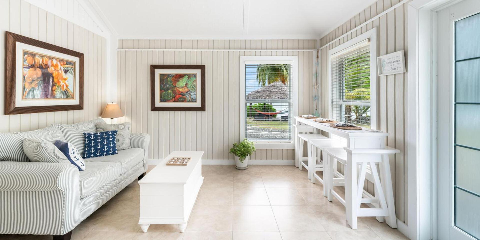 One-Bedroom House photo 1