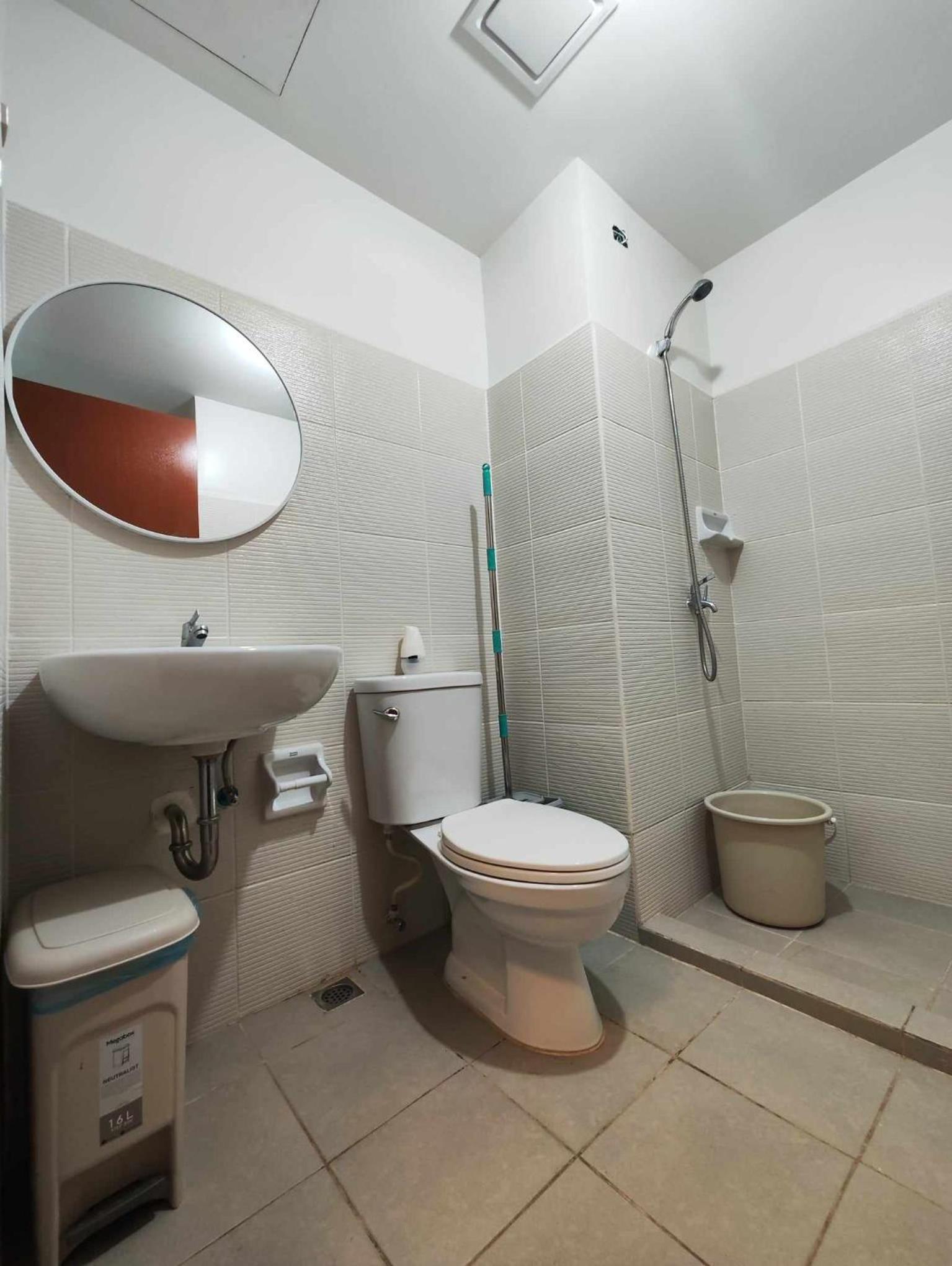 One-Bedroom Apartment photo 3