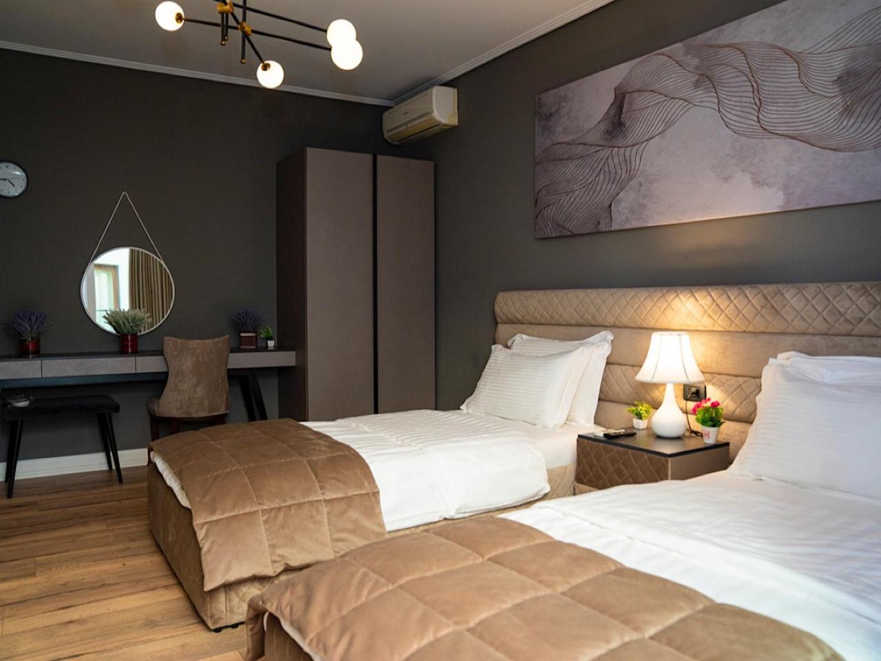Twin Room with Balcony photo 2