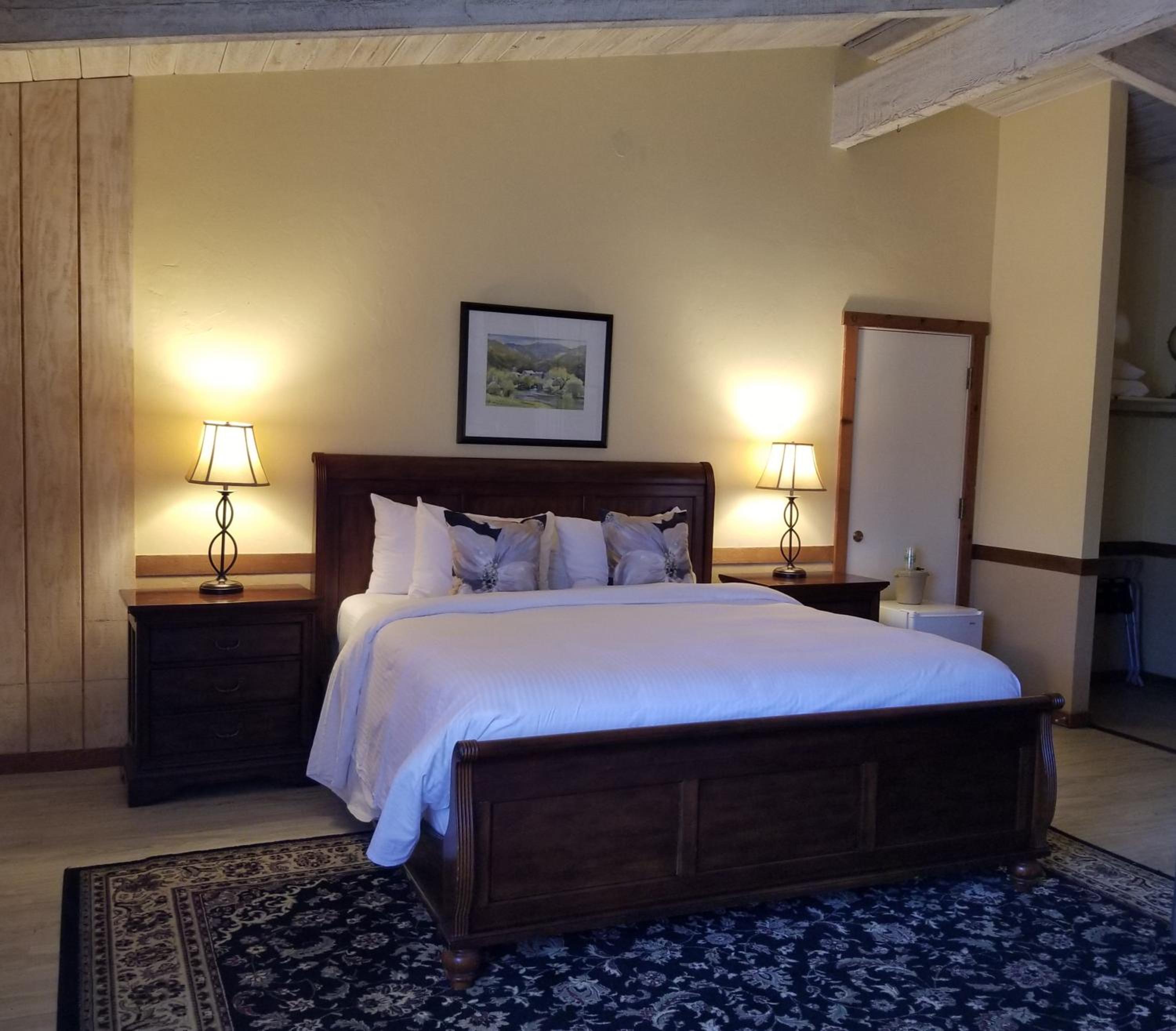Standard Double Room with Shared Bathroom photo 2