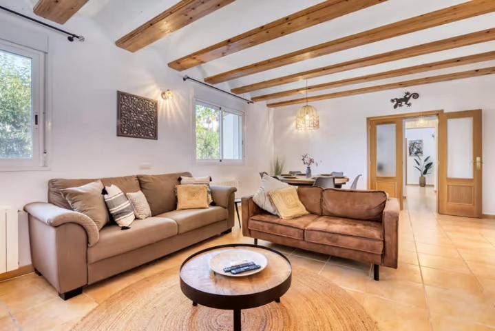 Villa de Tres Habitaciones