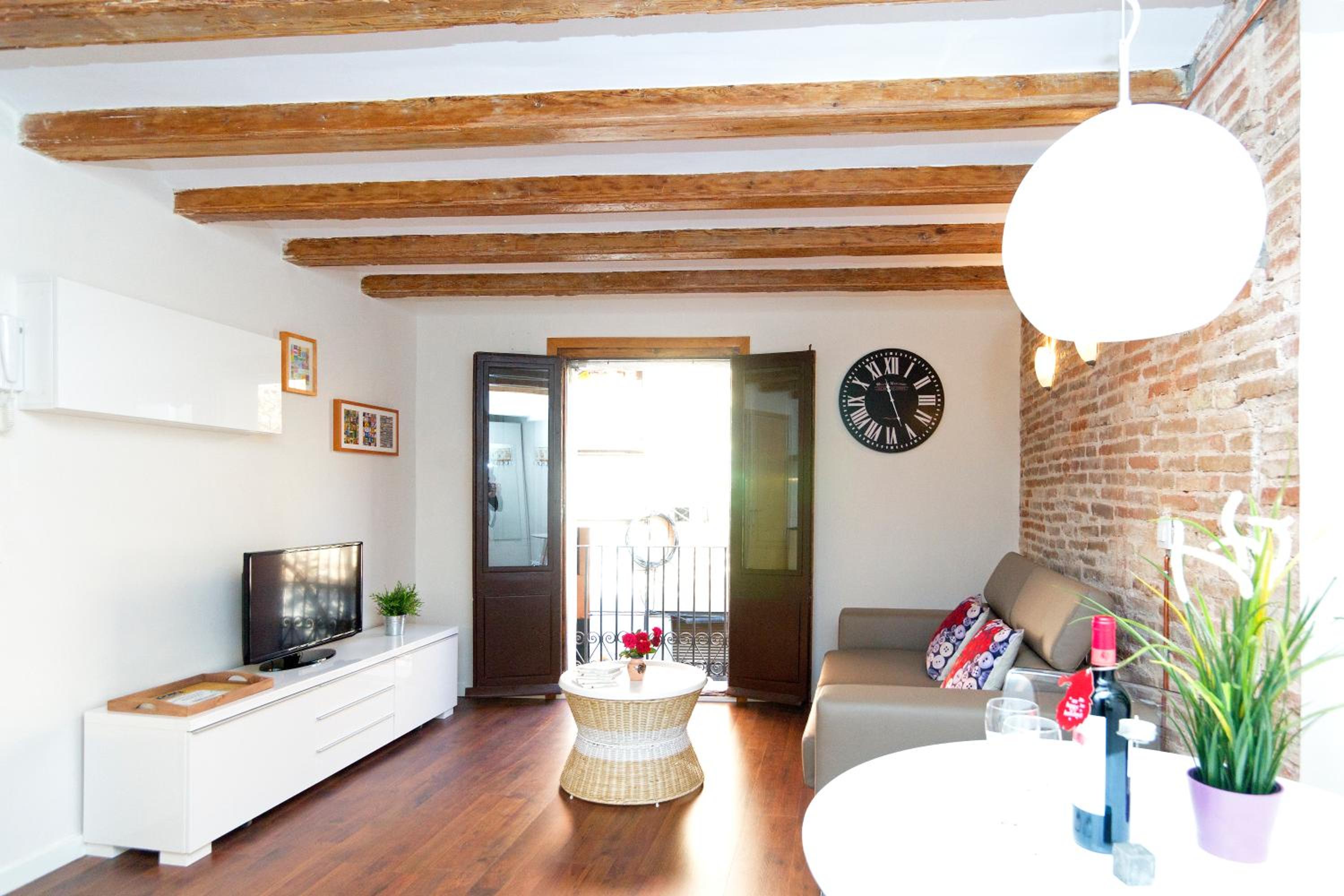 Apartamento con Balcón