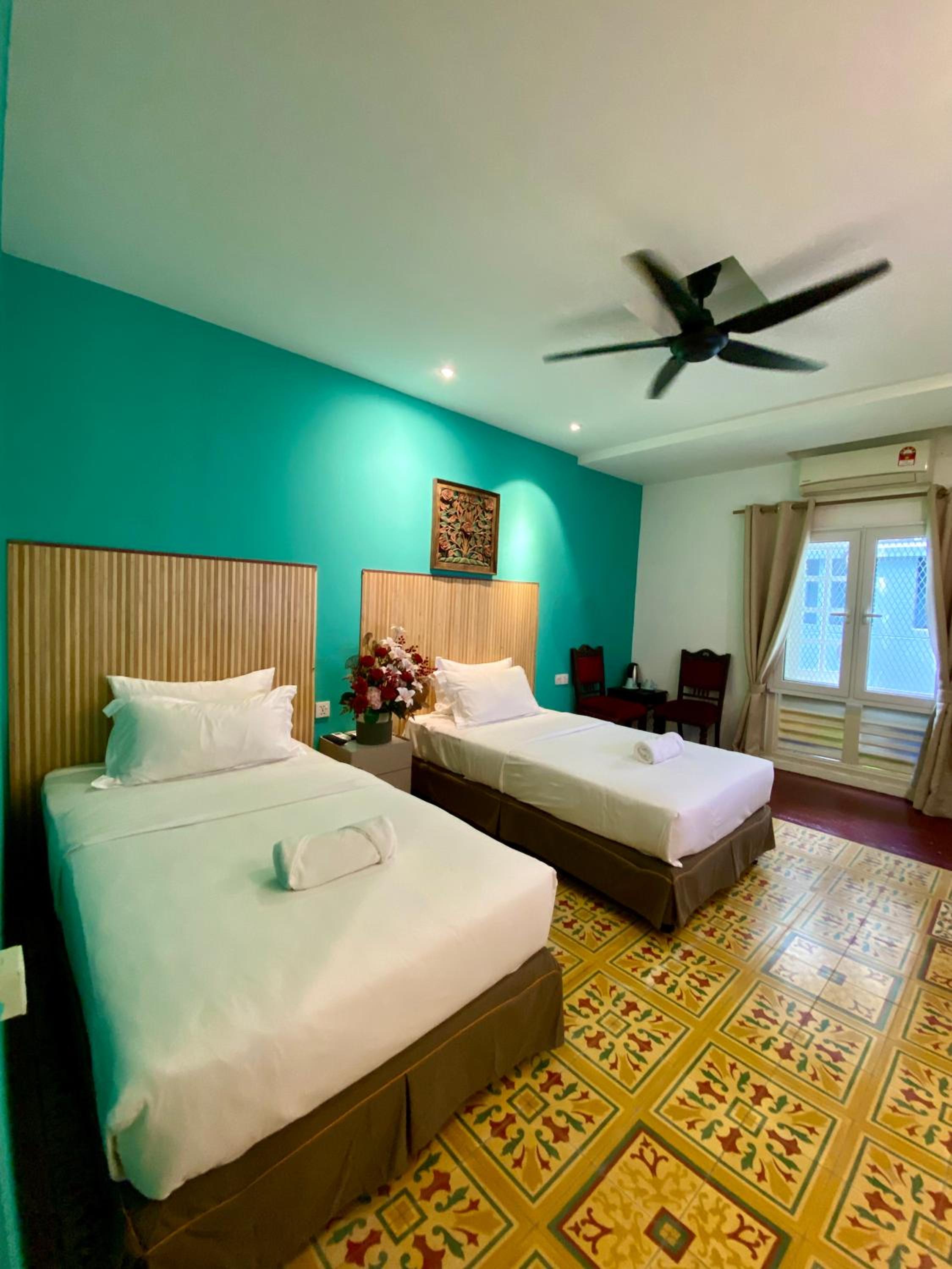 Deluxe Twin Room - Photo 1