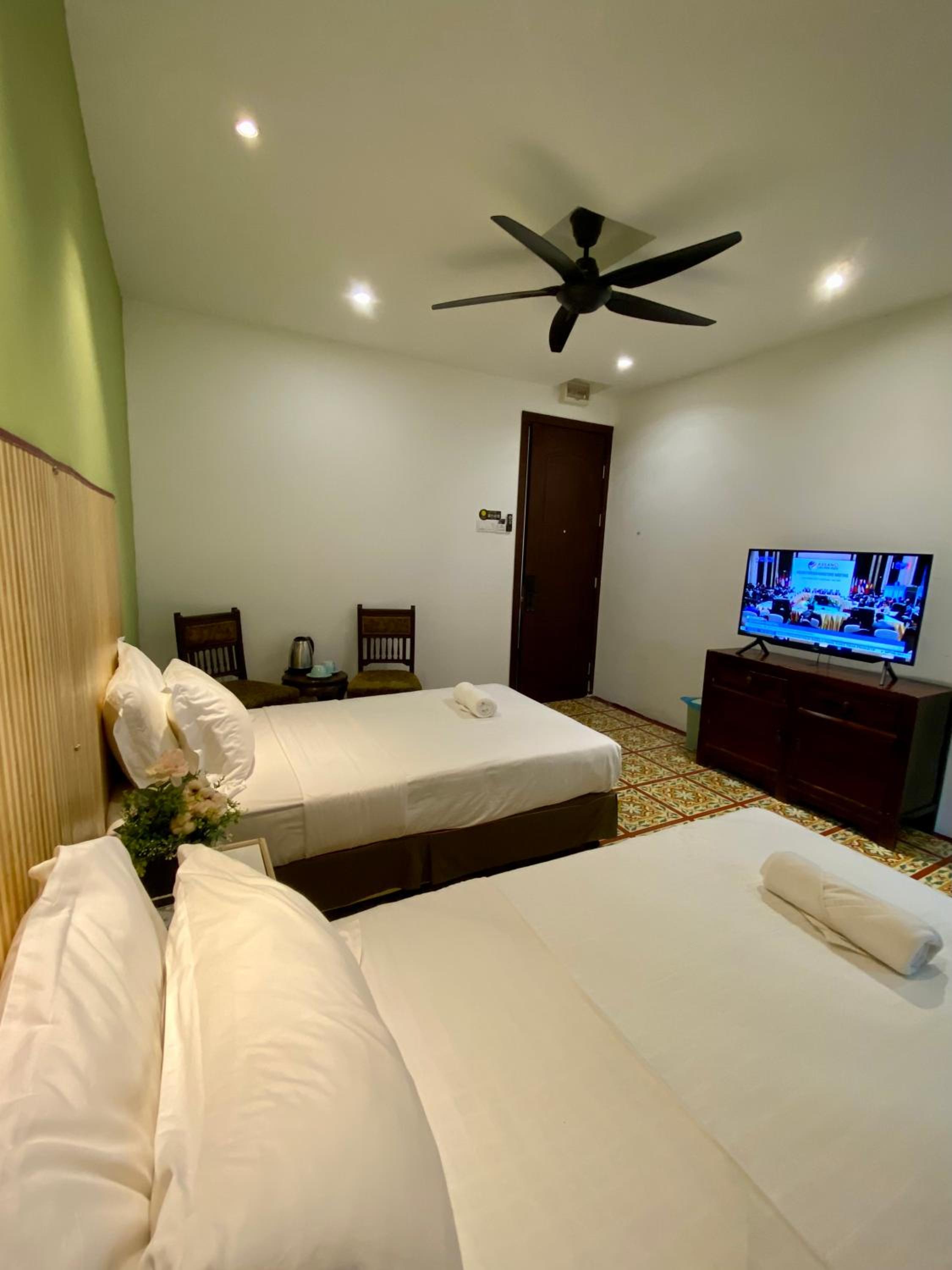 Deluxe Twin Room - Photo 8