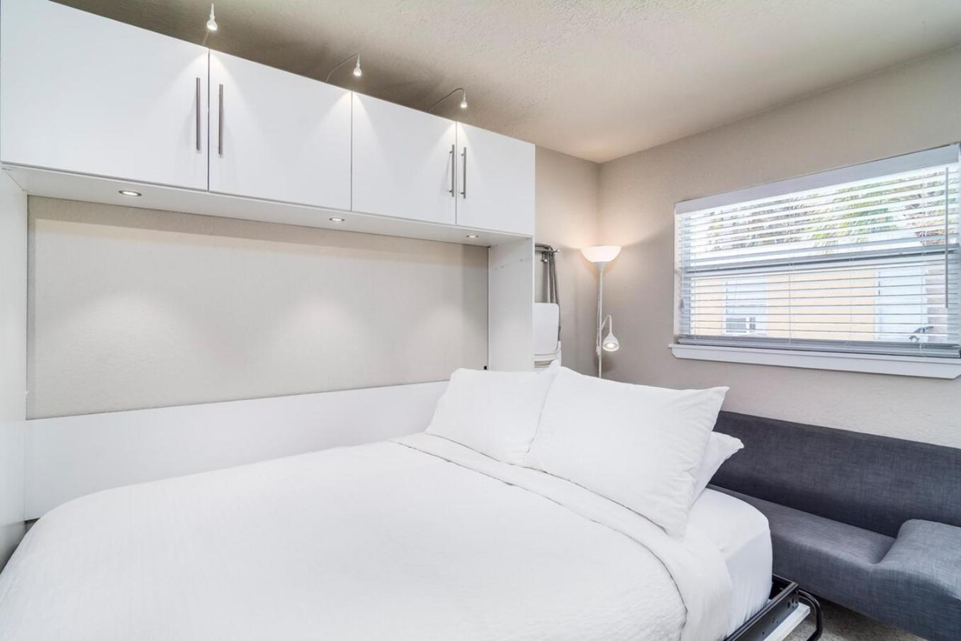 Apartment with Shower