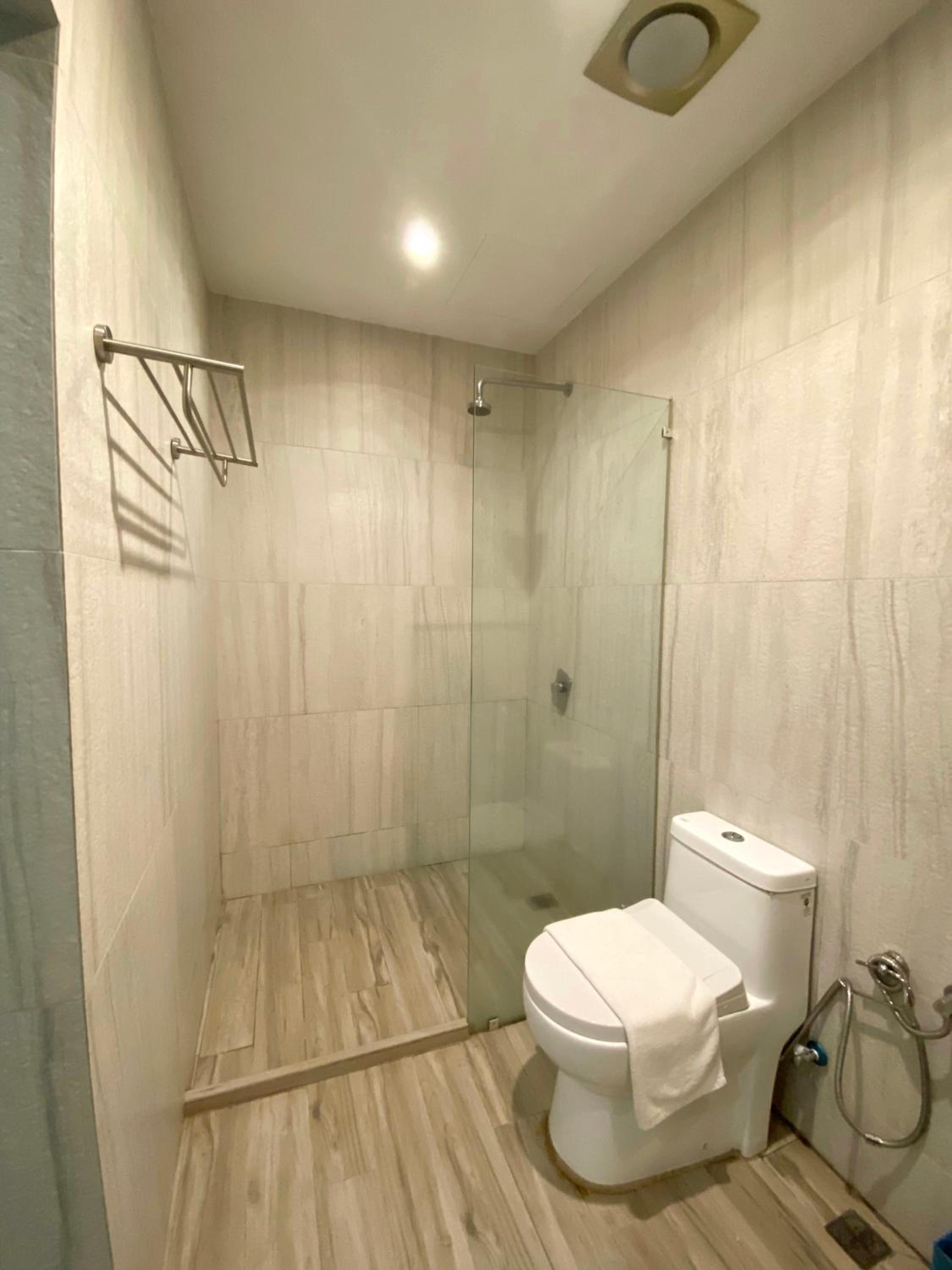 Deluxe Triple Room - Photo 7