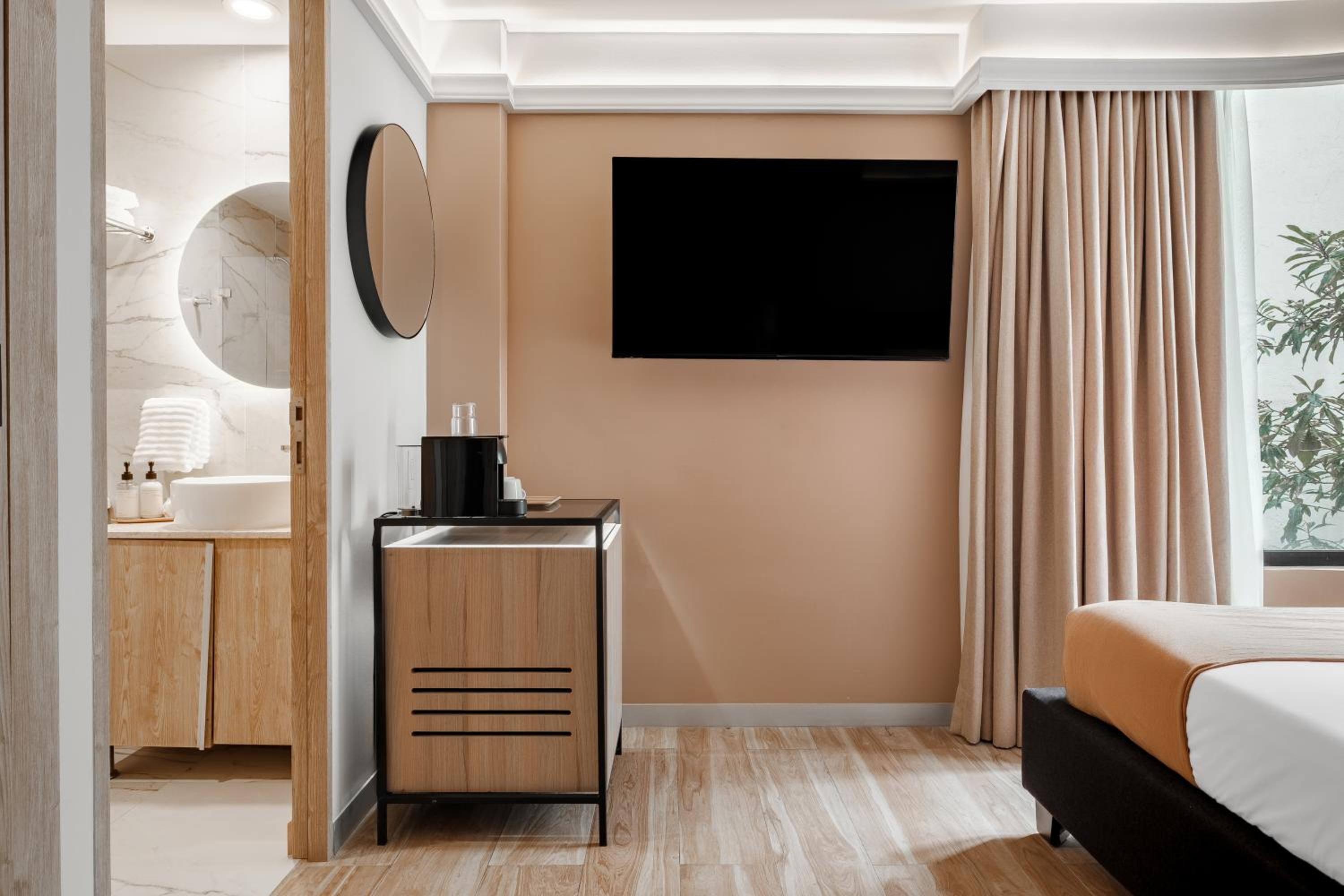 Queen Room - Photo 5