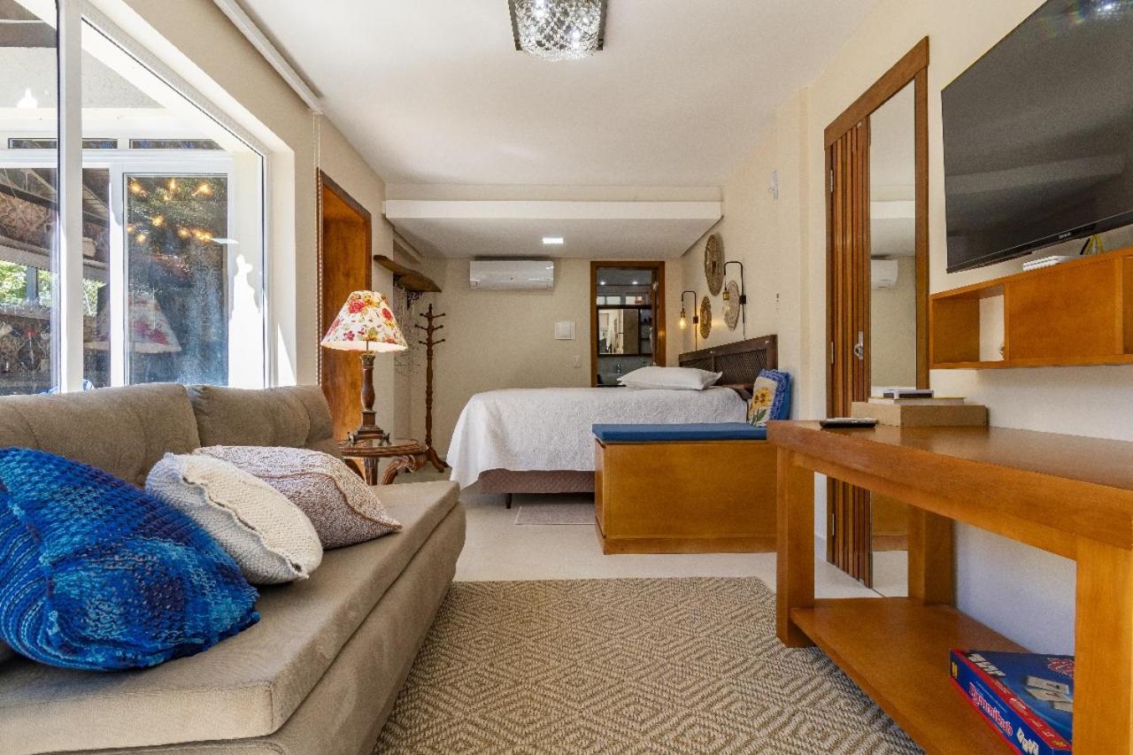 One-Bedroom Apartment photo 3