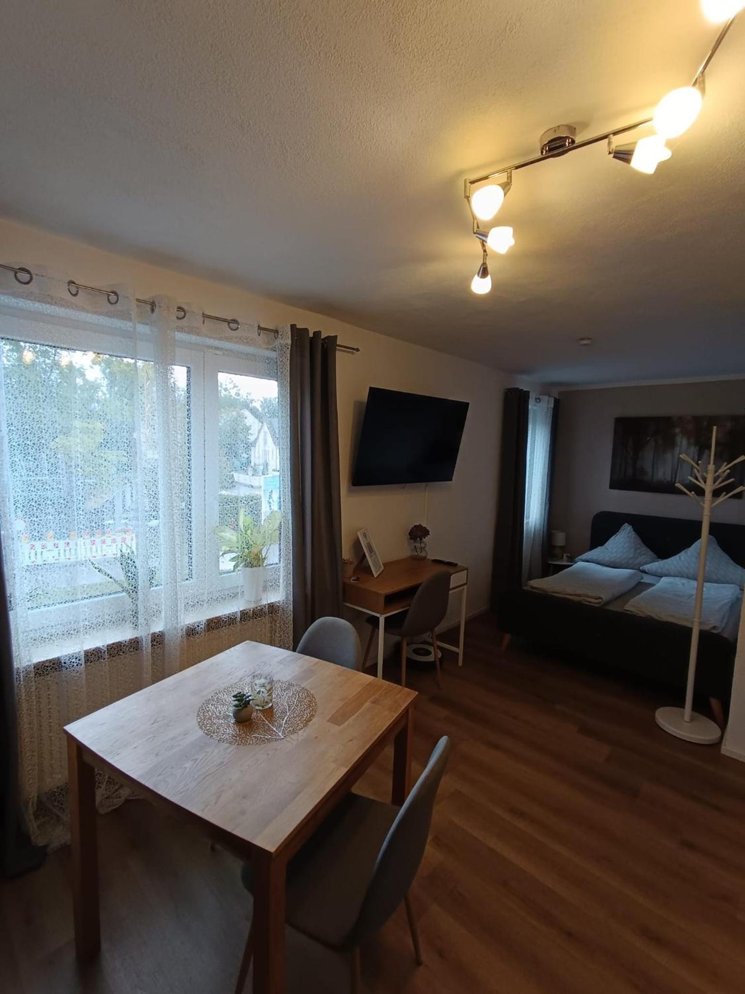 One-Bedroom Apartment photo 1