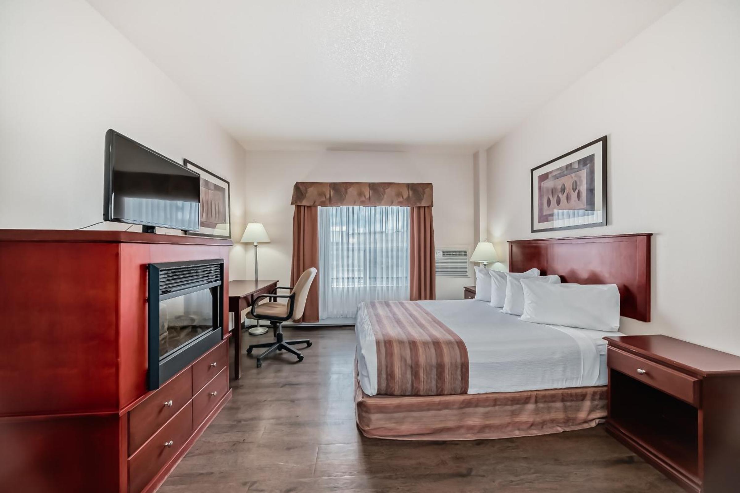 Queen Room - Disability Access/Non-Smoking