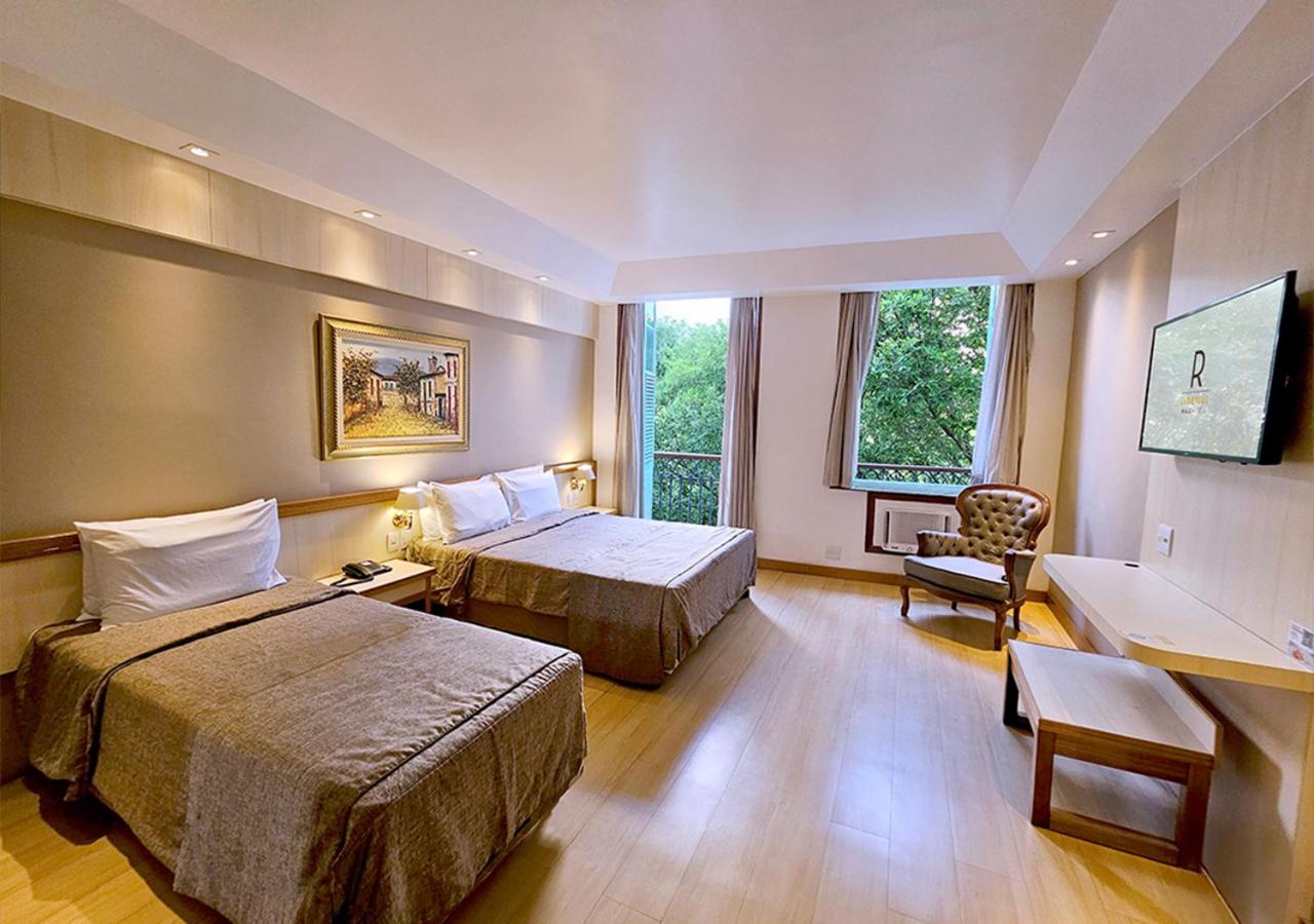 Suite with Spa Bath photo 1