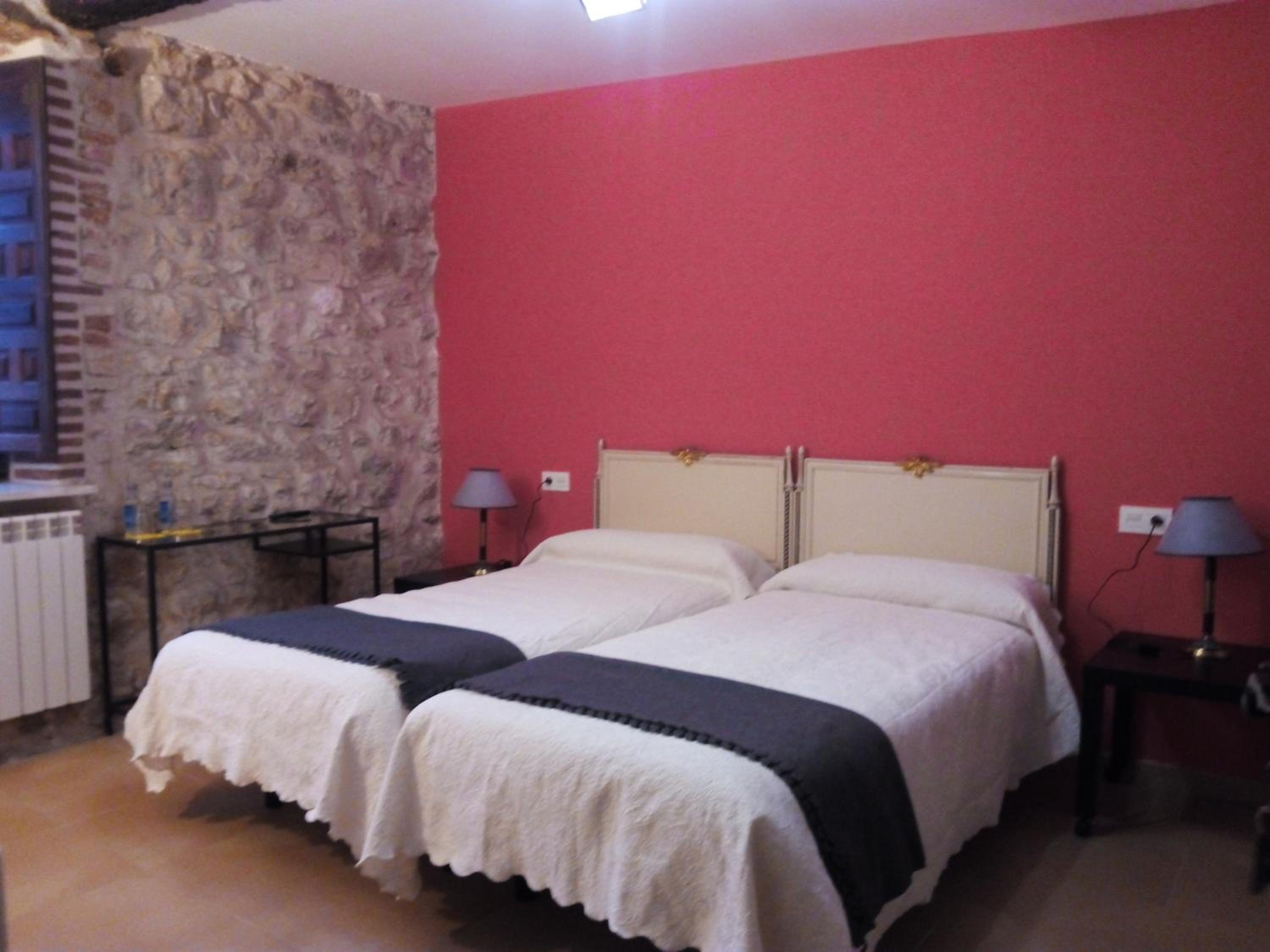 Habitación Queen con Dos Camas Queen - Acceso para Personas con Discapacidad