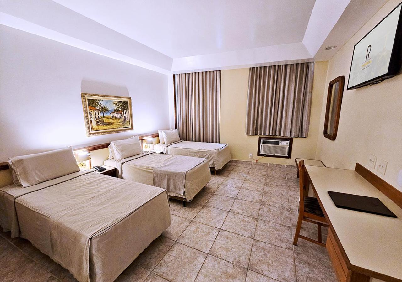 Suite with Hot Tub photo 3