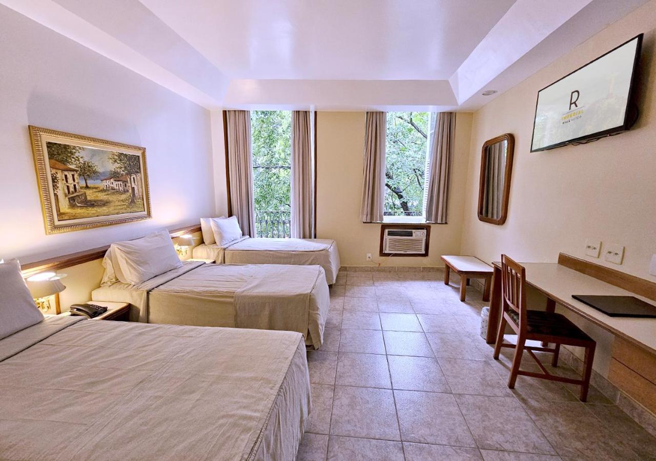 Suite with Hot Tub photo 1