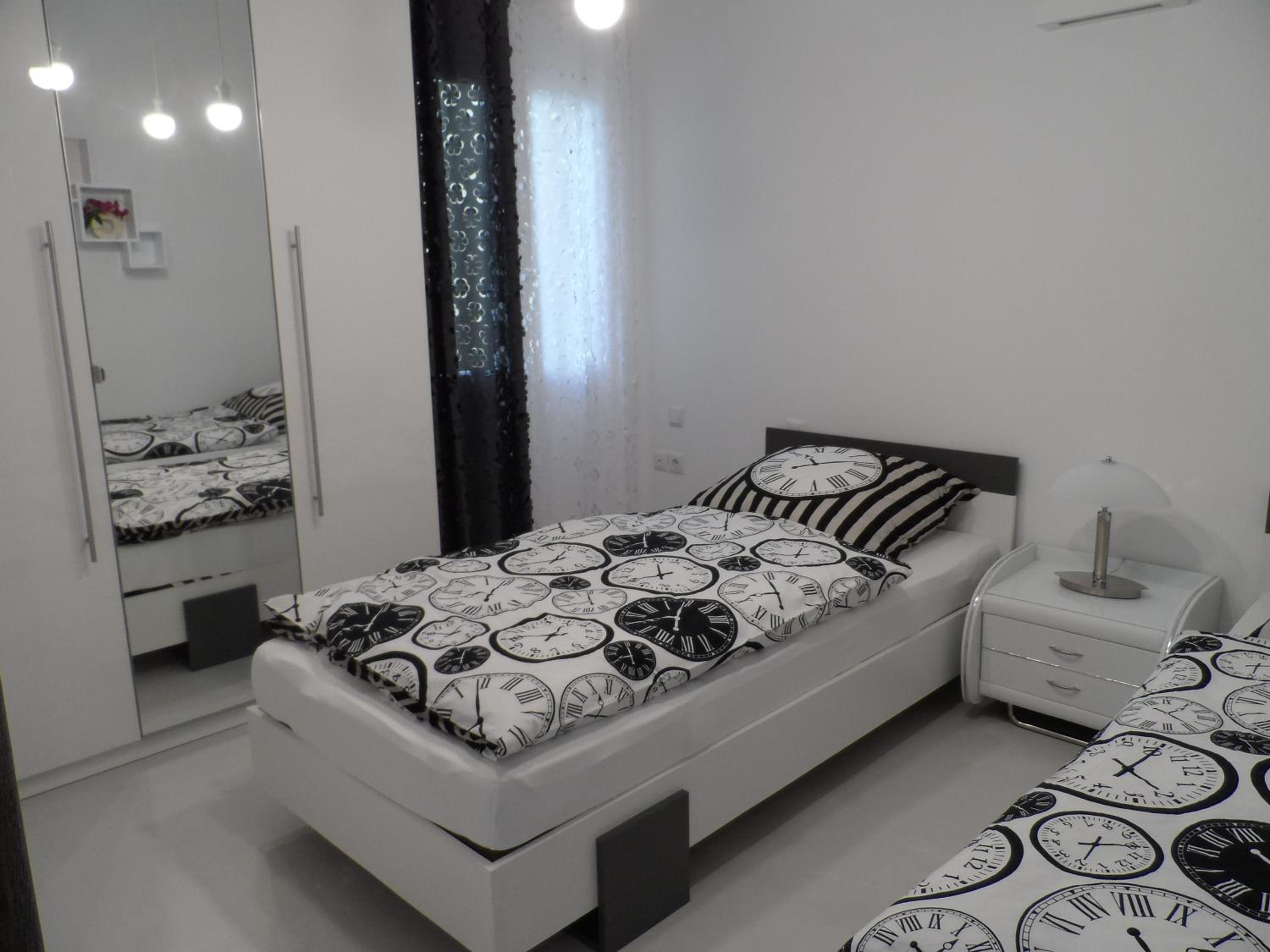 Two-Bedroom Apartment - Photo 20