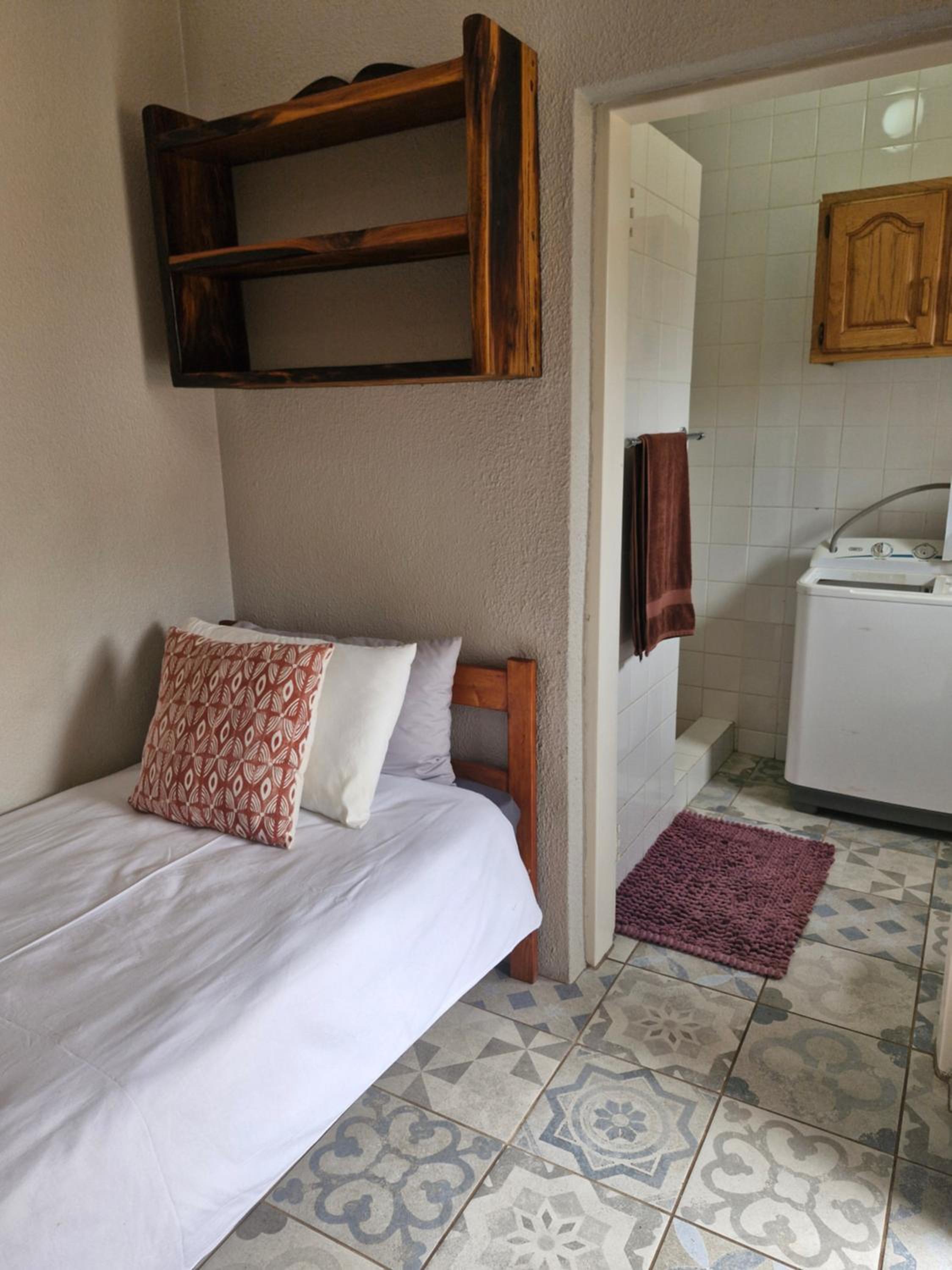 Single Room with Shower photo 2