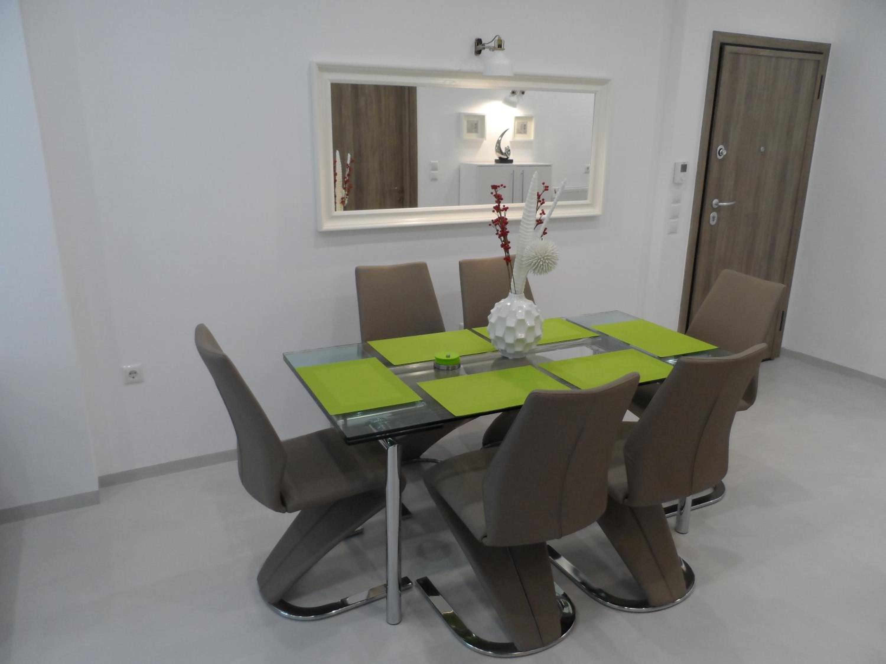Two-Bedroom Apartment - Photo 22