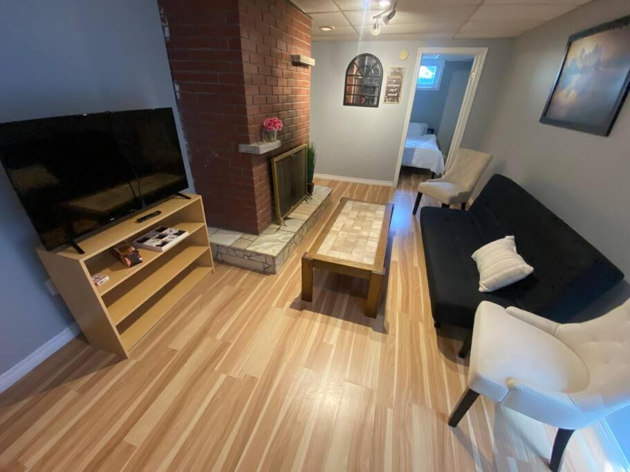 One-Bedroom Apartment photo 3