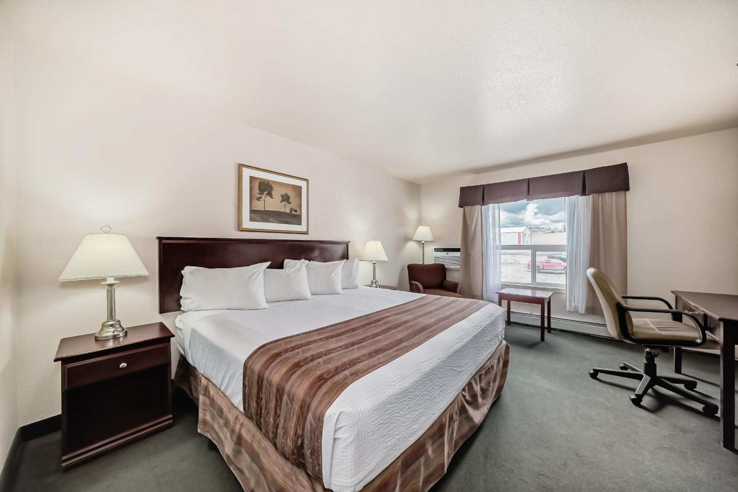Deluxe King Room - Non-Smoking