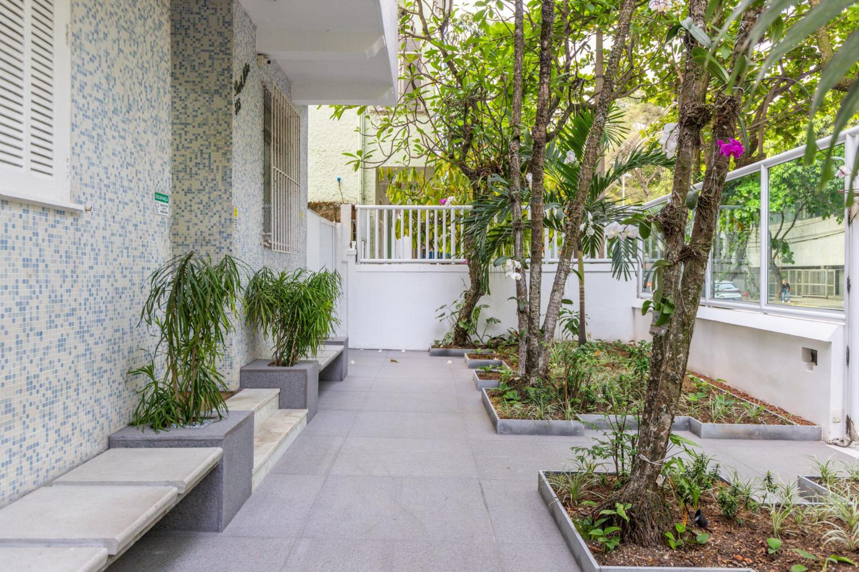 Studio Apartment - Photo 45