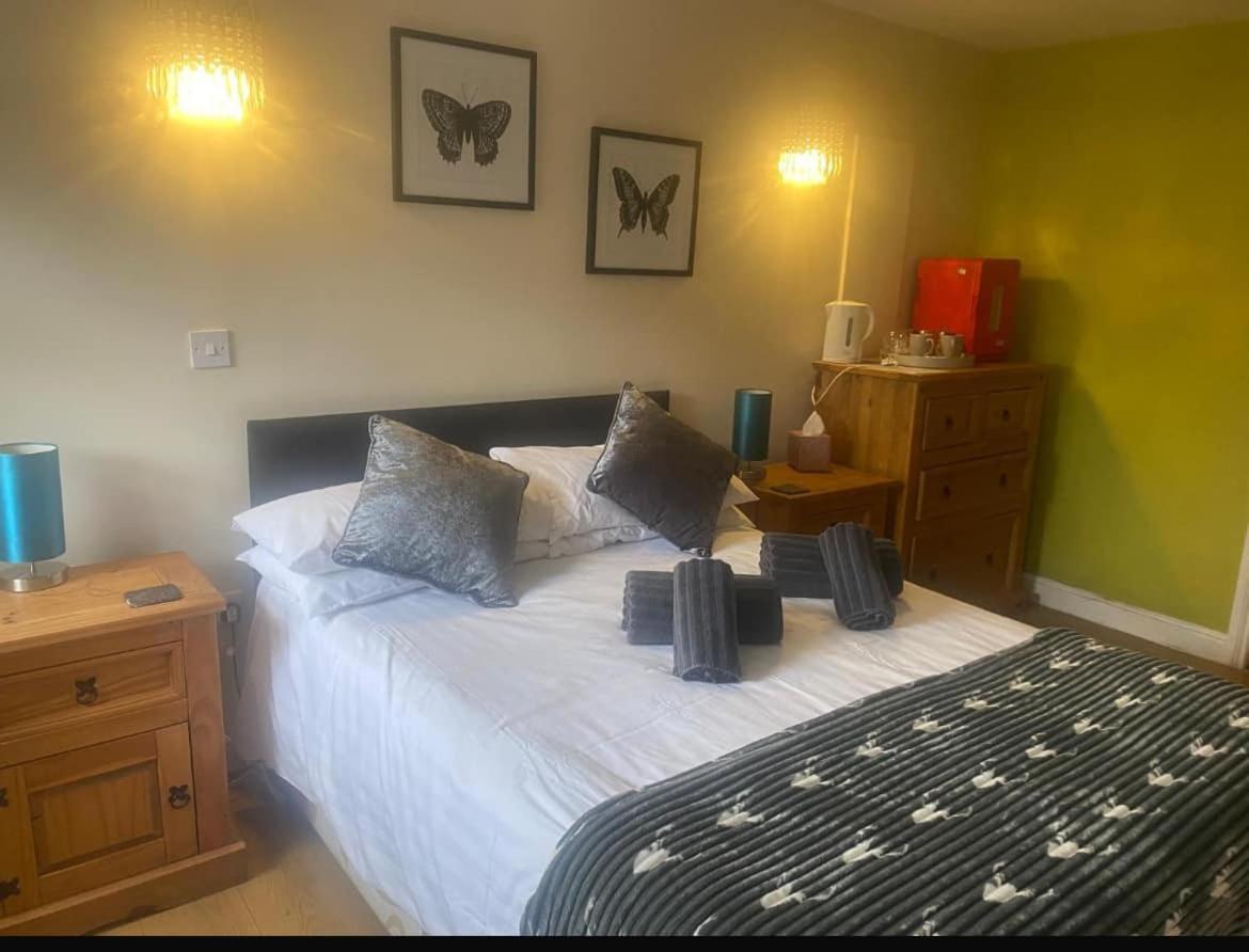 Double Room With Private Bathroom photo 1