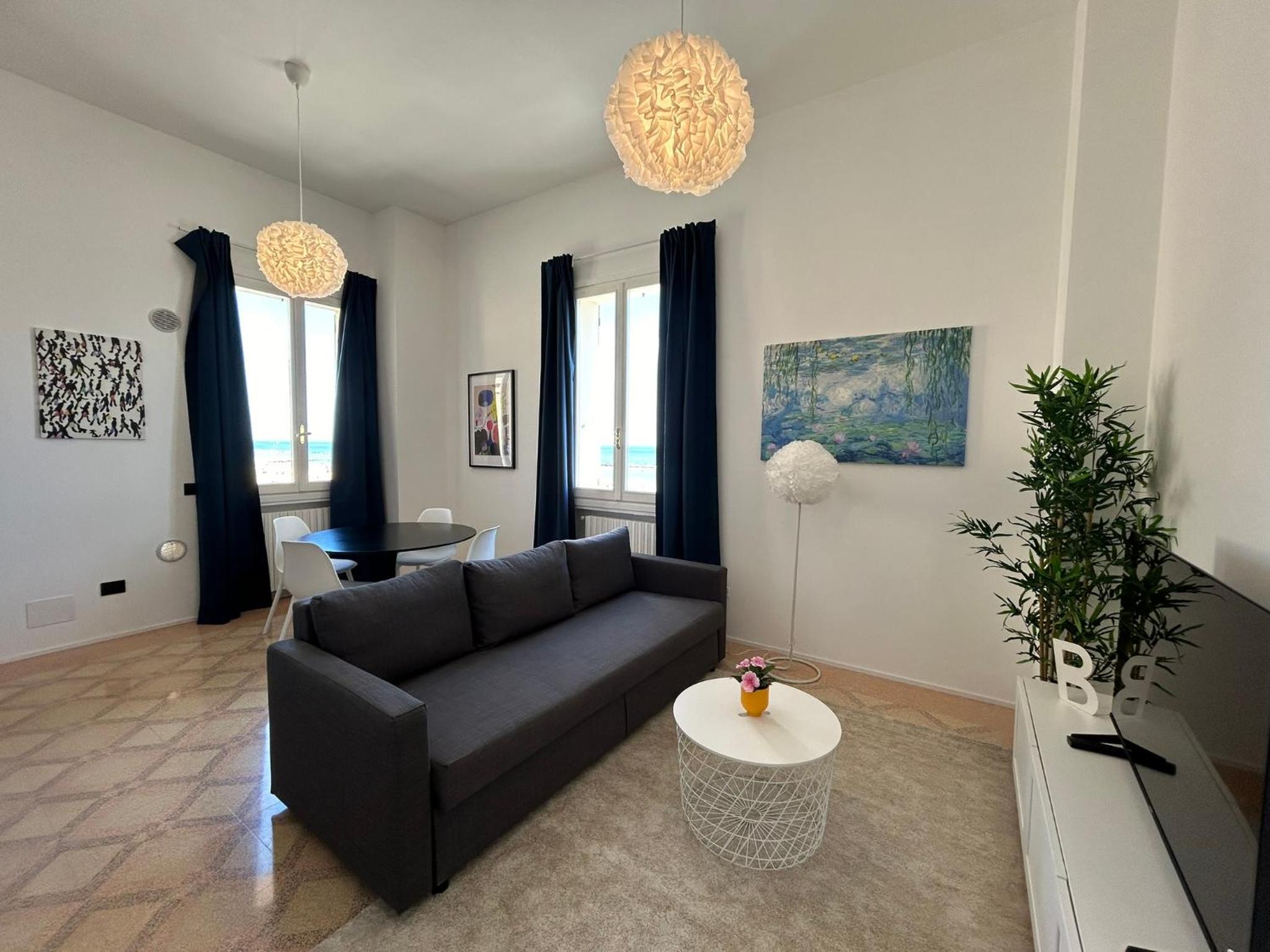One-Bedroom Apartment with Sea View