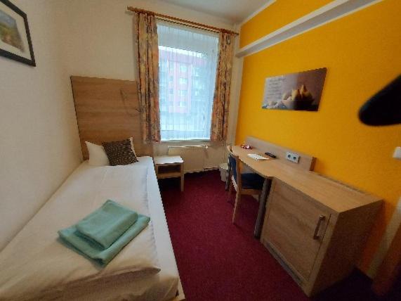 Small Single Room