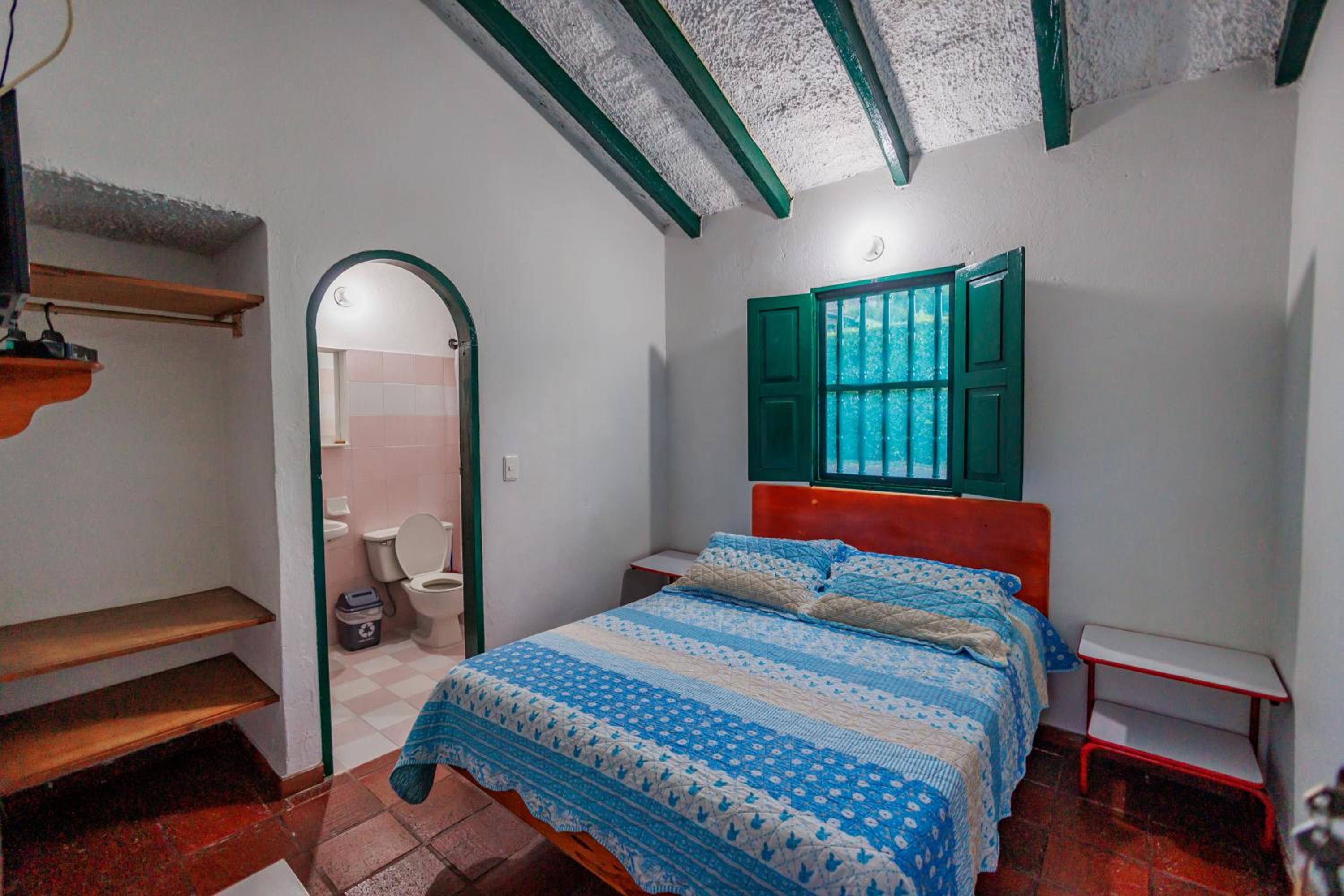 One-Bedroom House photo 1