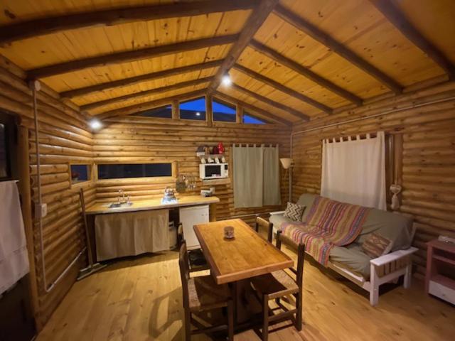 One-Bedroom House photo 1