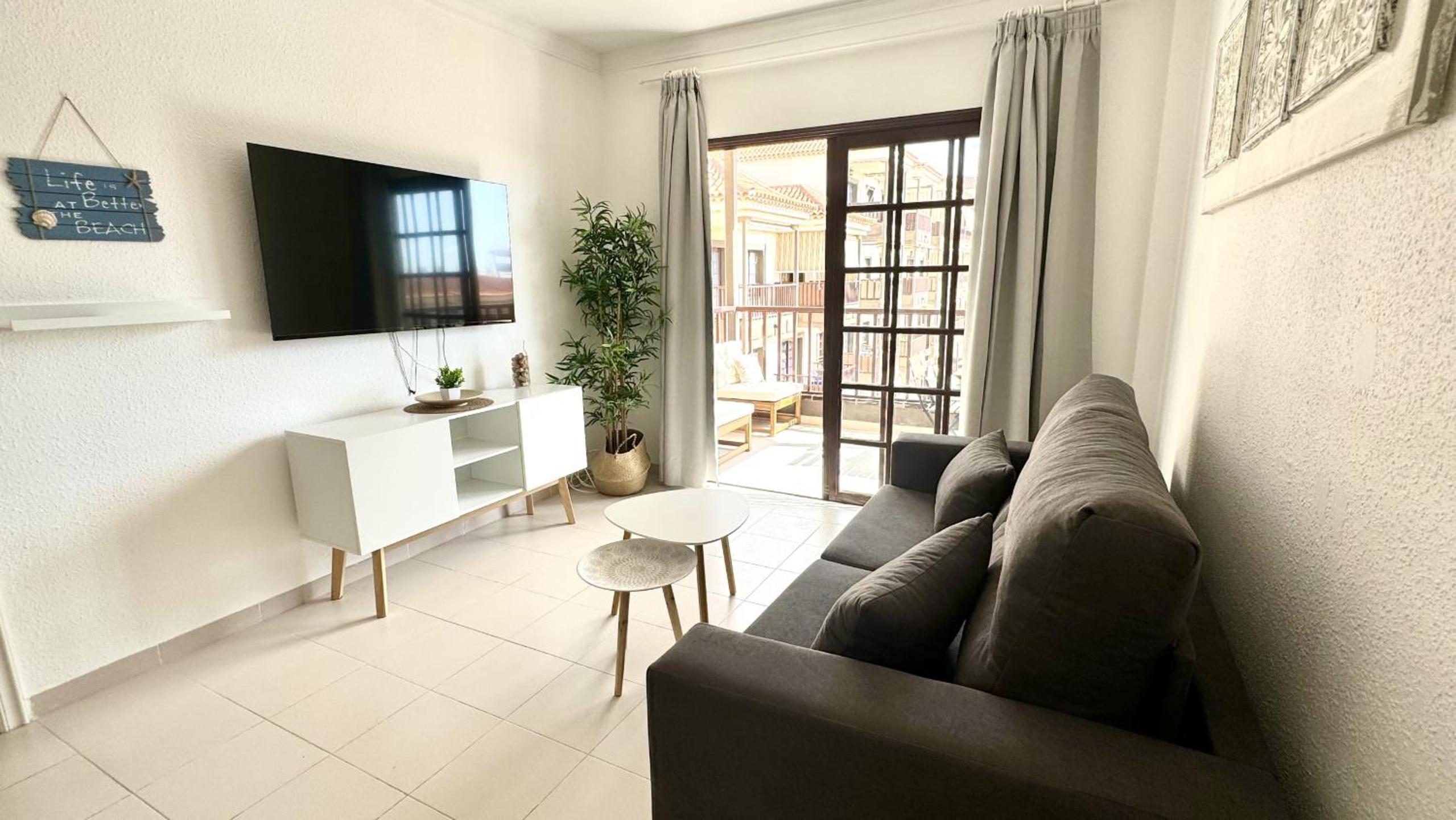 Apartamento de una habitación con vista a la piscina