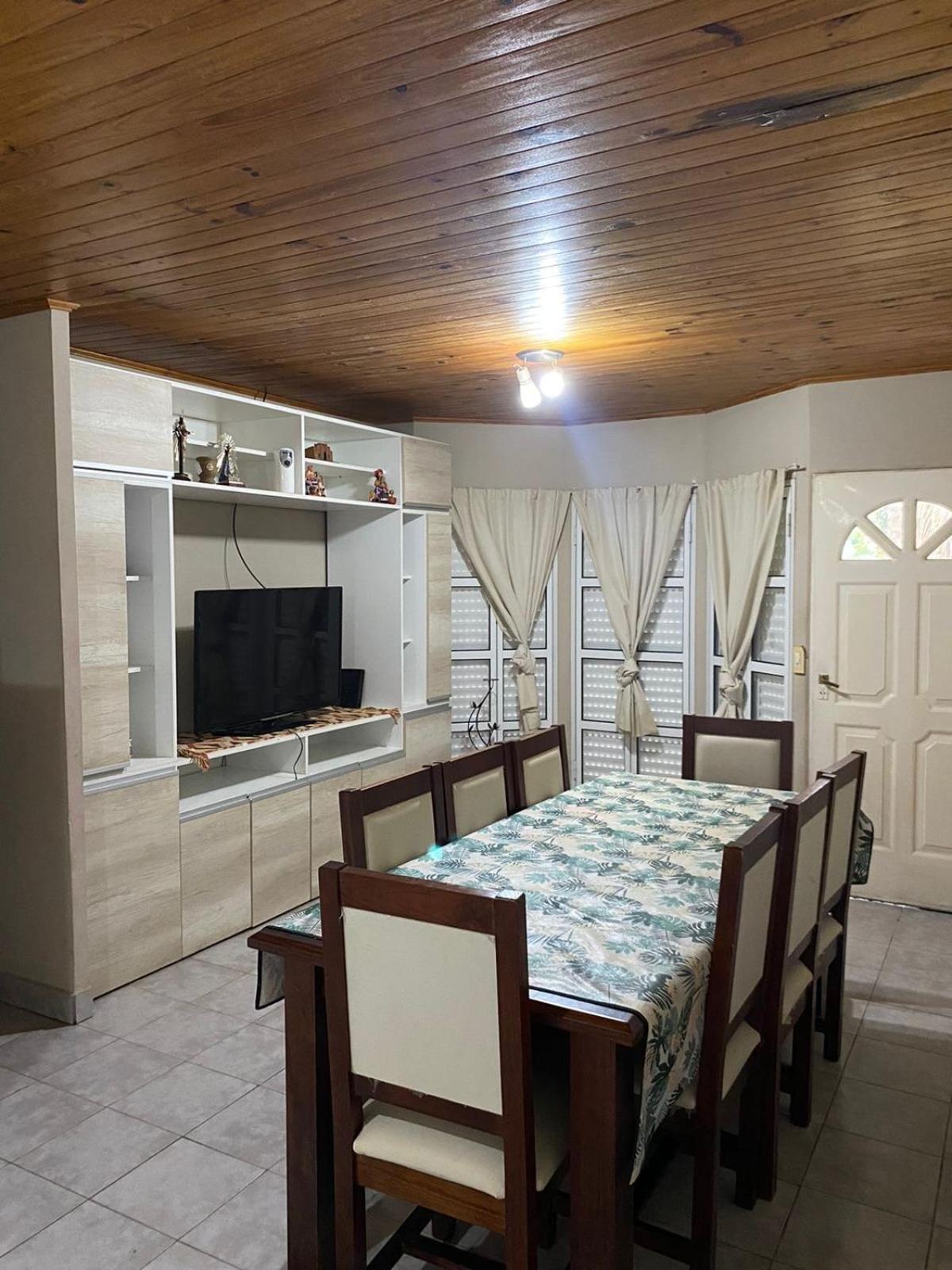 Two-Bedroom House photo 3