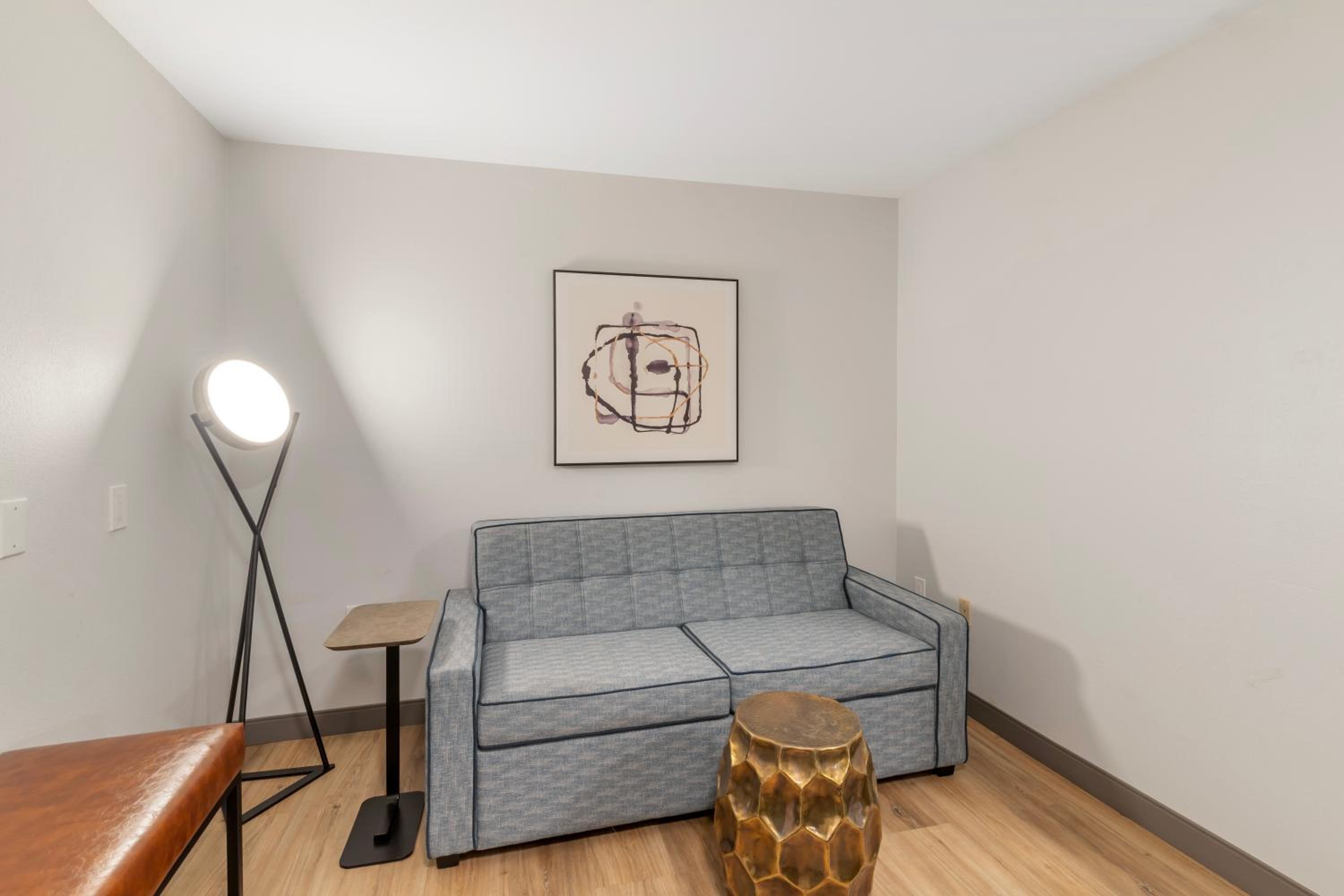 Queen Suite with Two Queen Beds and Living Room - Non Smoking - Photo 1