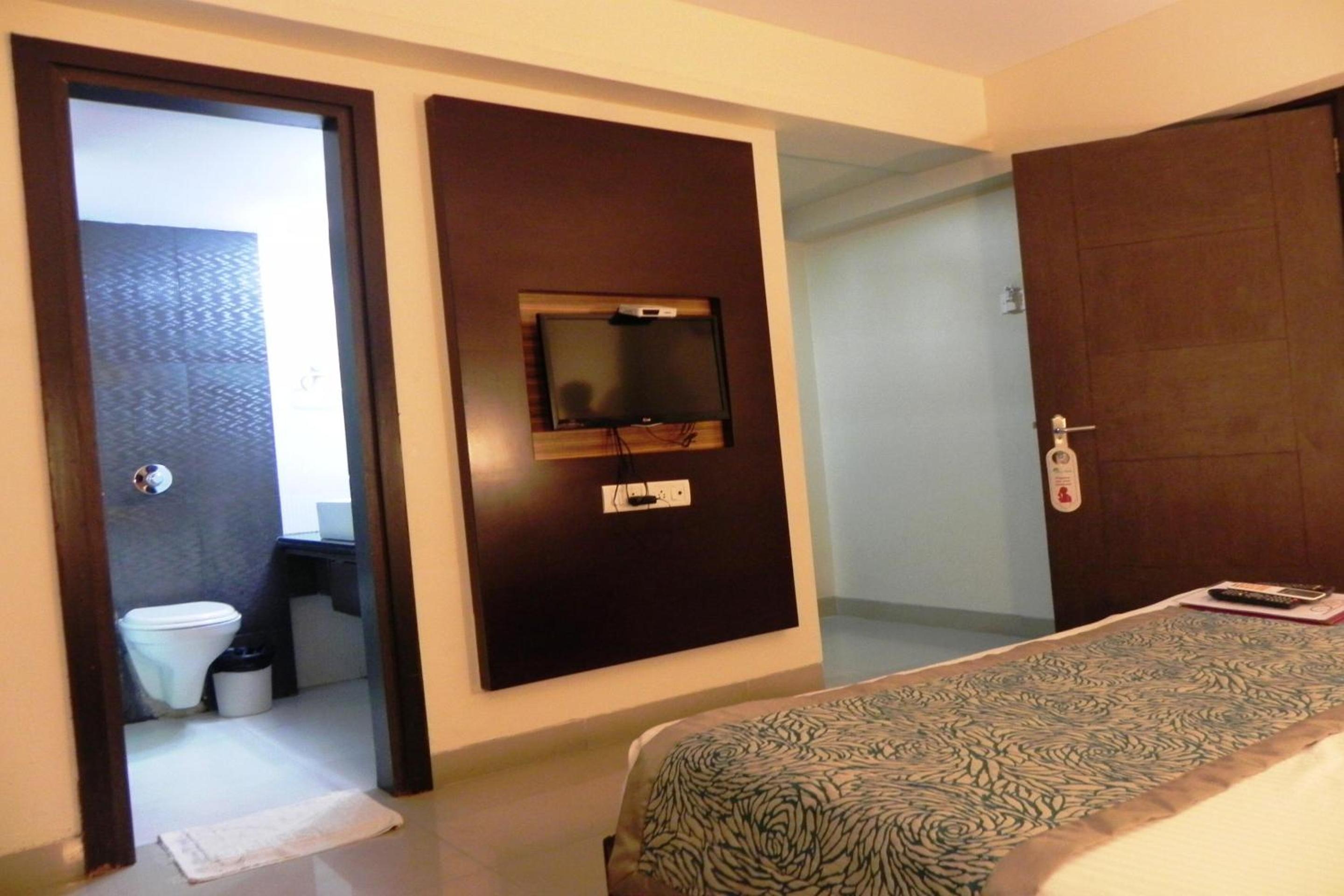 Classic Triple Room photo 1