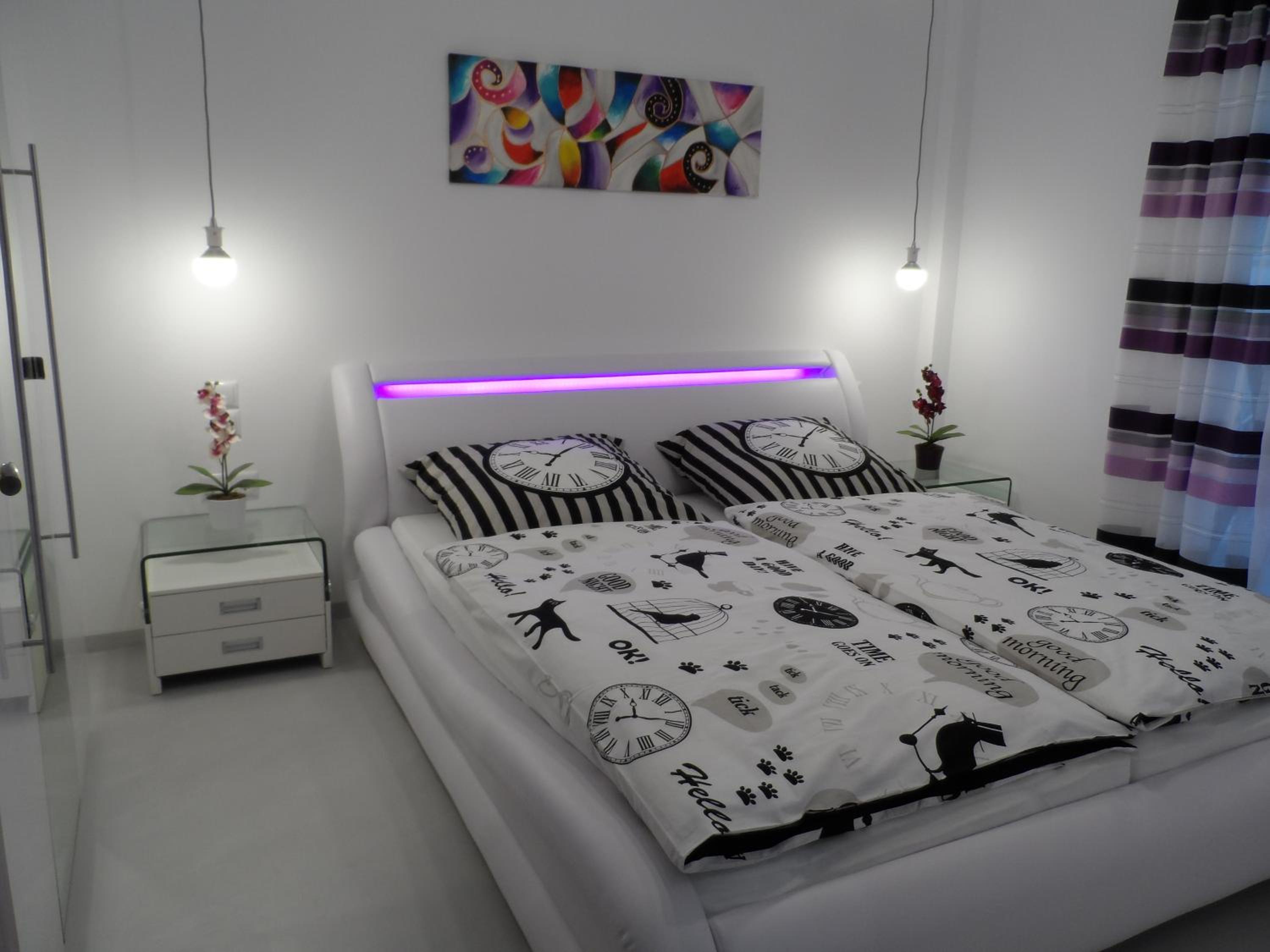 Two-Bedroom Apartment - Photo 11