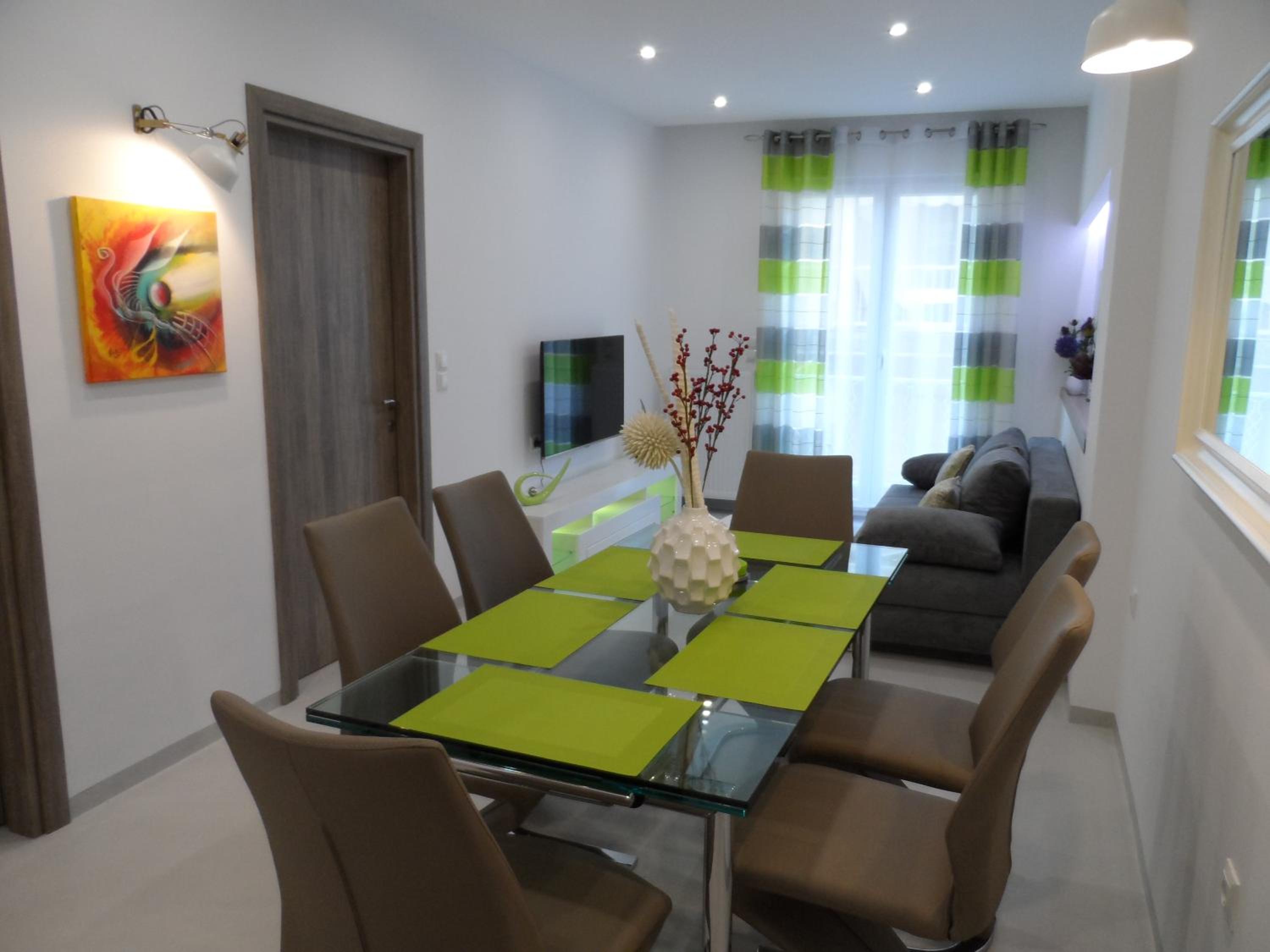 Two-Bedroom Apartment - Photo 12
