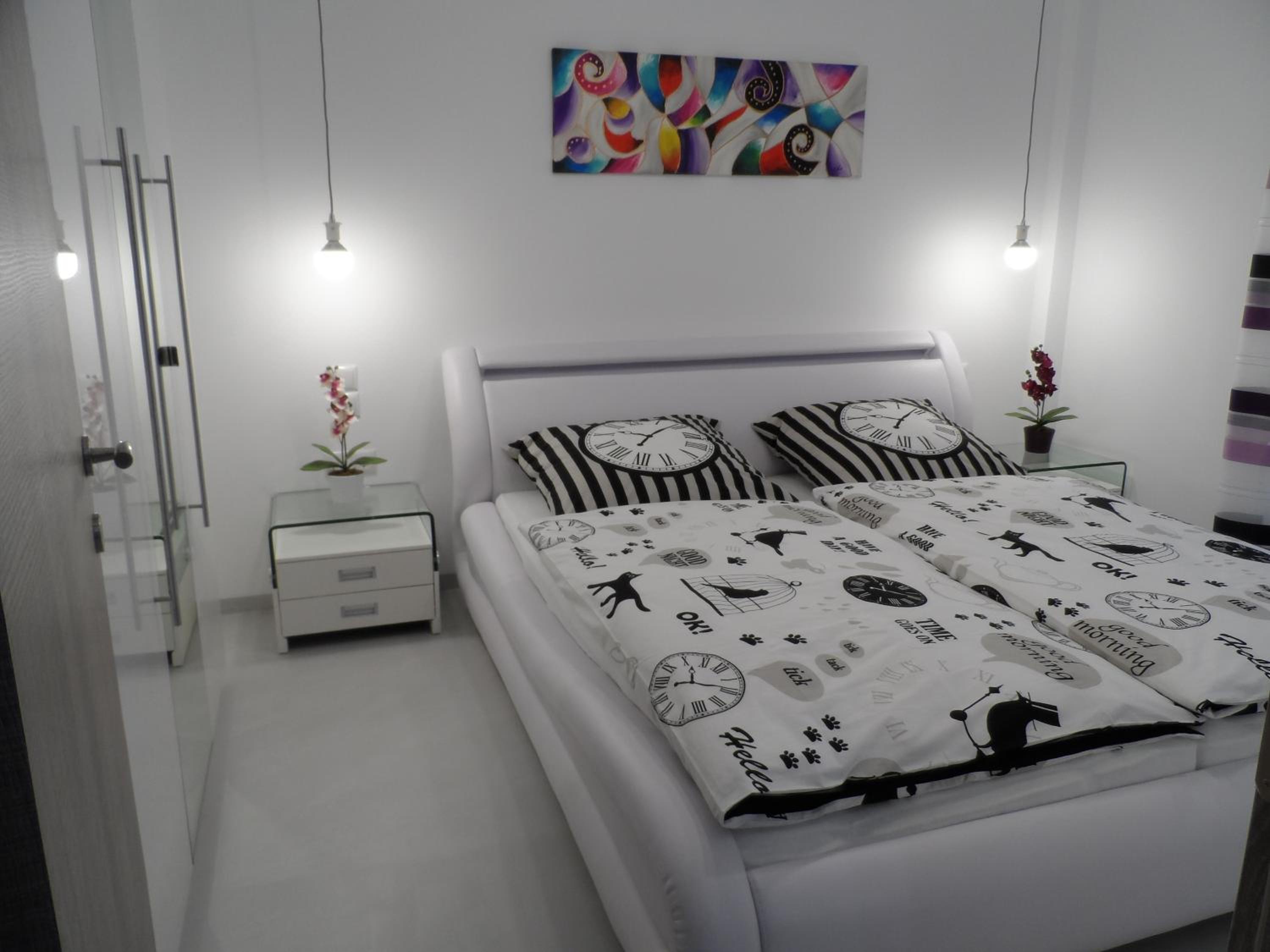 Two-Bedroom Apartment - Photo 13