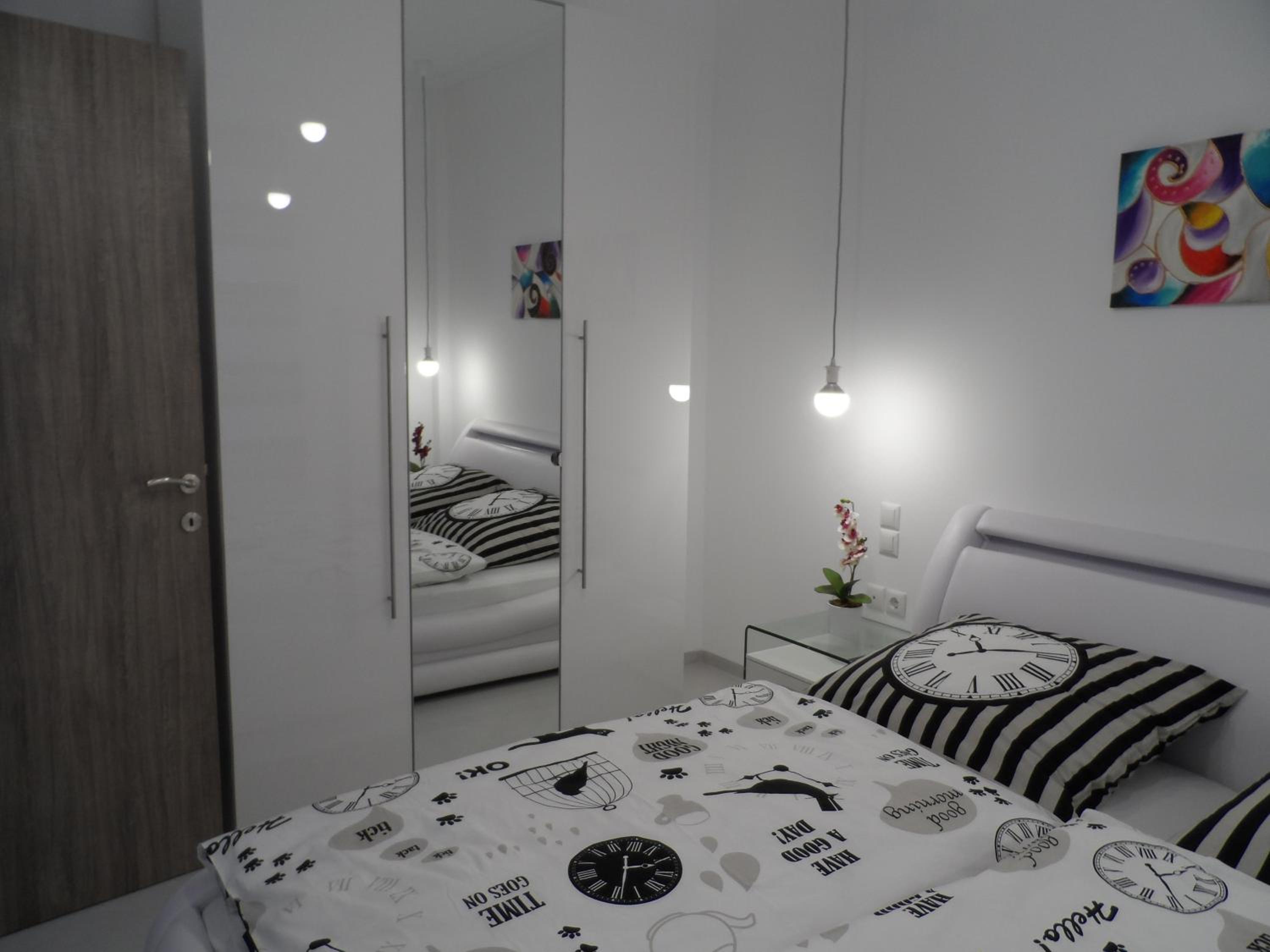 Two-Bedroom Apartment - Photo 14