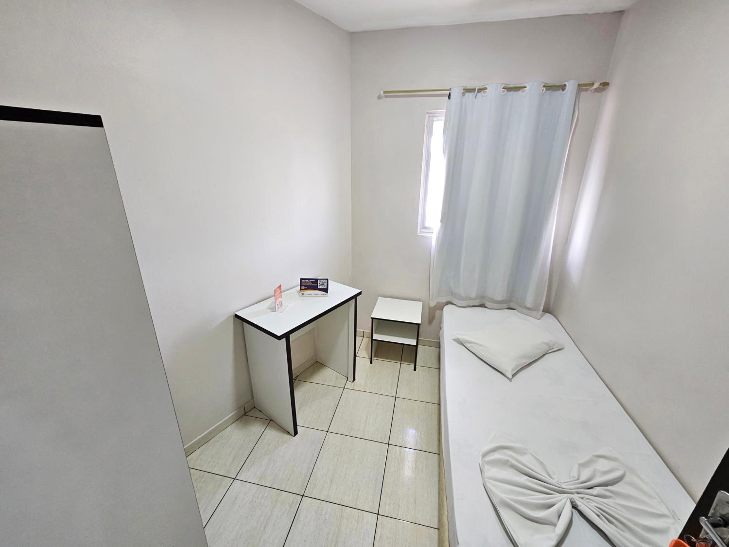 Economy Single Room