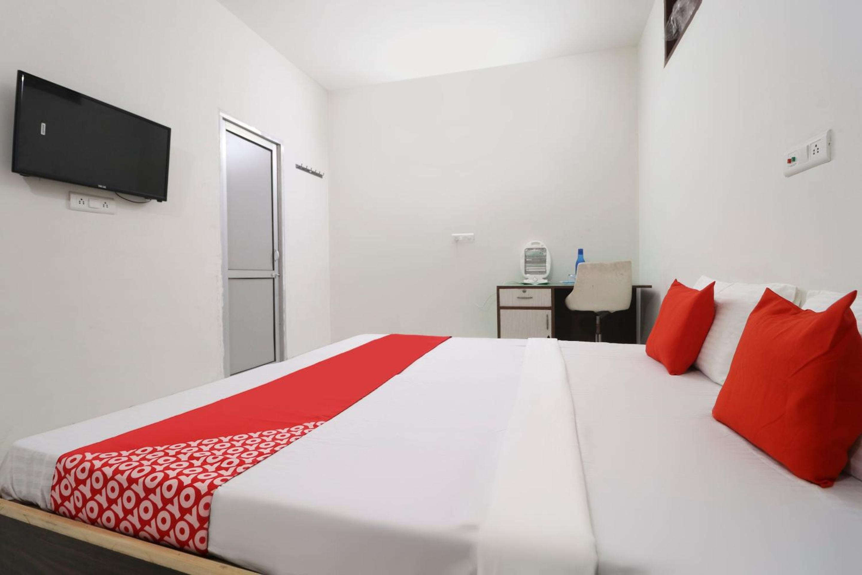 Standard Double Room photo 2