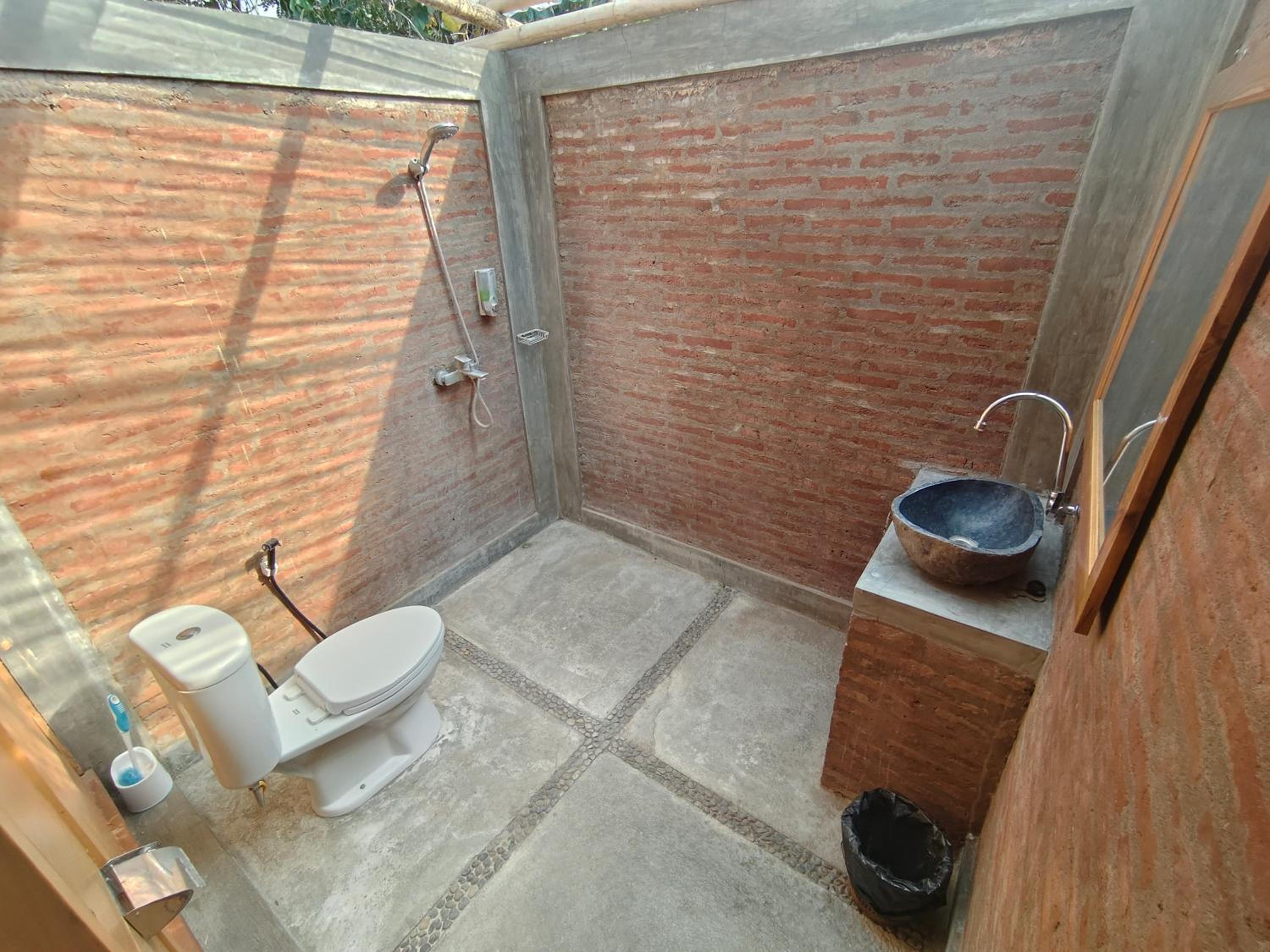 Double Room With Private Bathroom photo 3