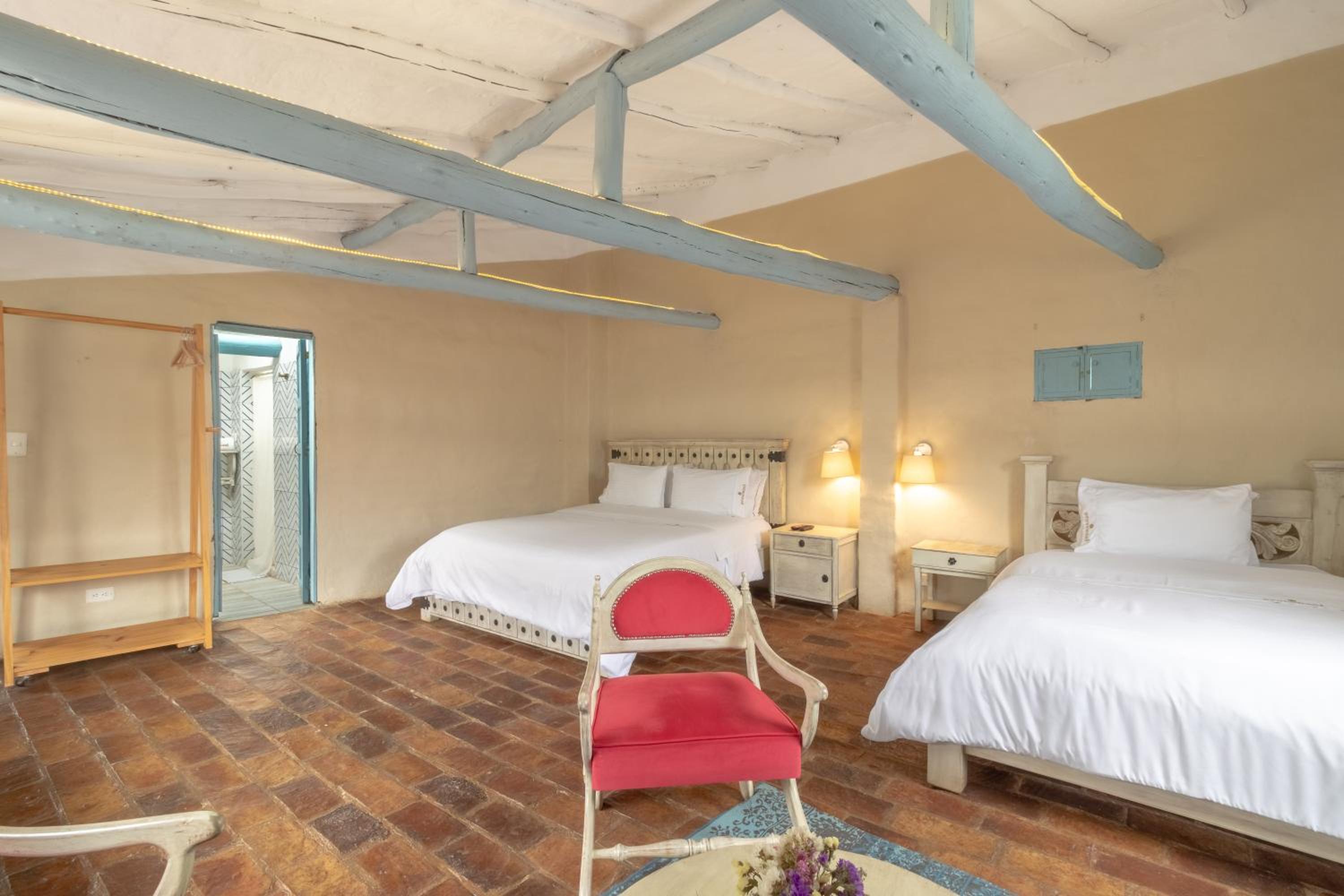 Deluxe Family Suite photo 2