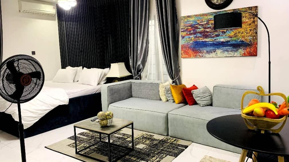 Deluxe One-Bedroom Apartment with Ocean View photo 2