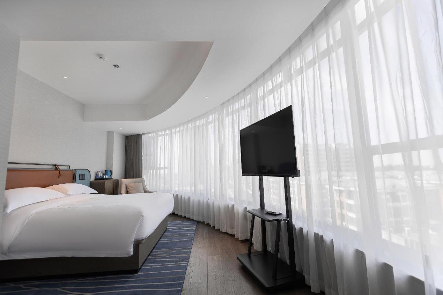 Deluxe Queen Room photo 3