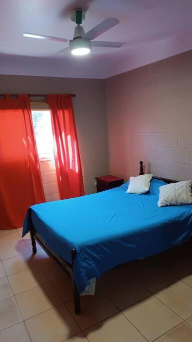 Four-Bedroom House photo 3