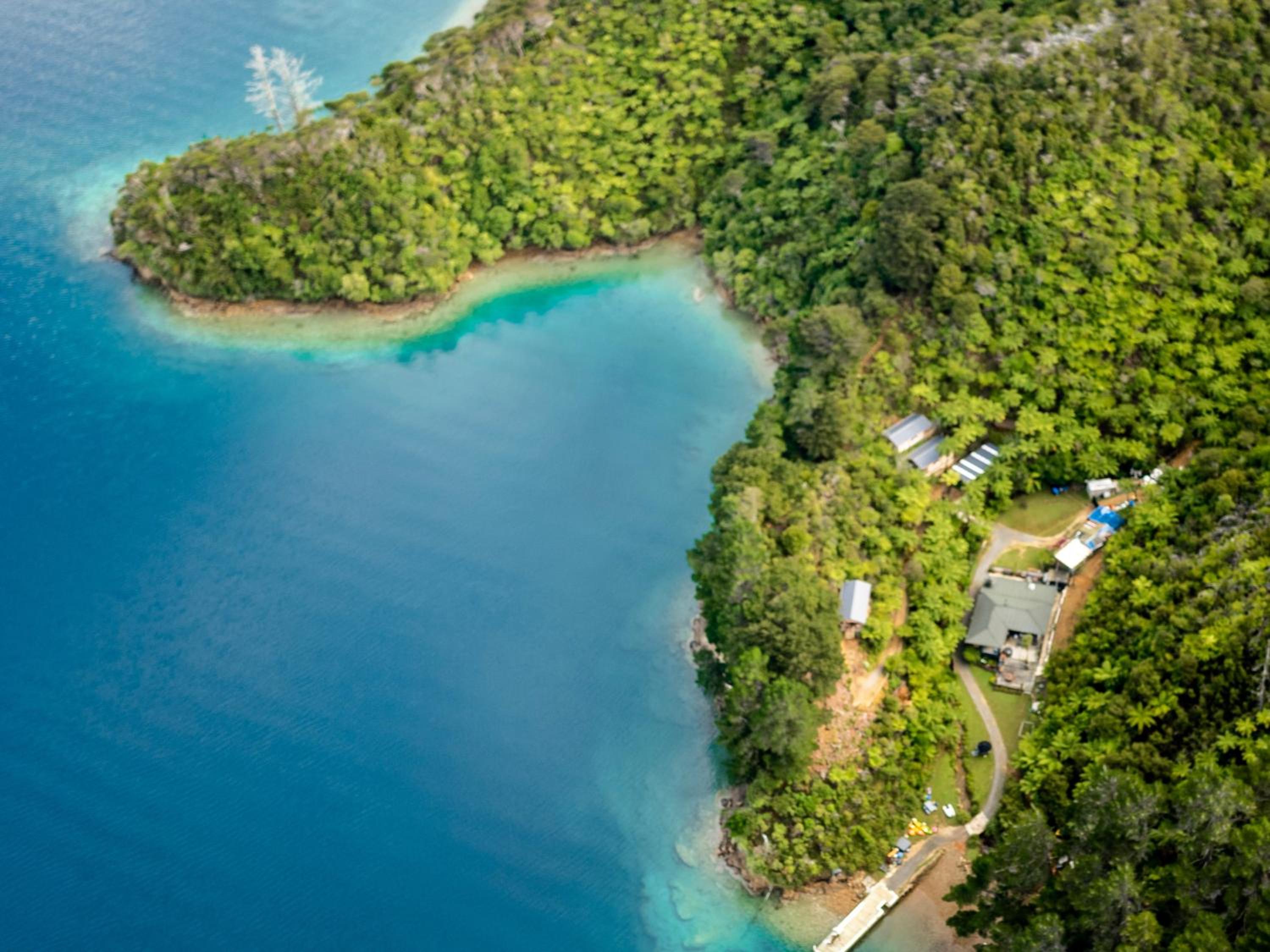 Deluxe Double or Twin Room with Sea View photo 1