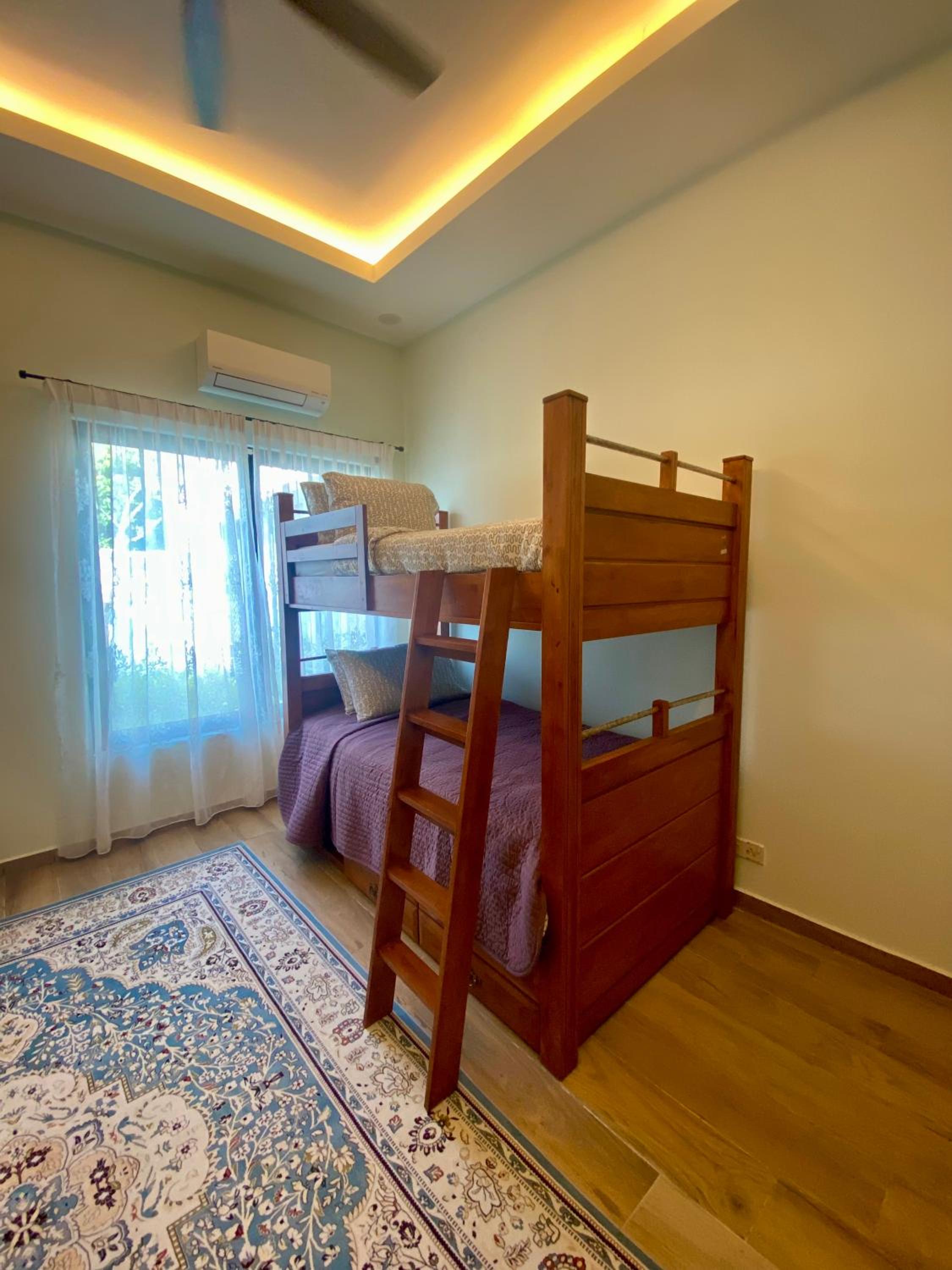 Double Room With Pool View photo 2