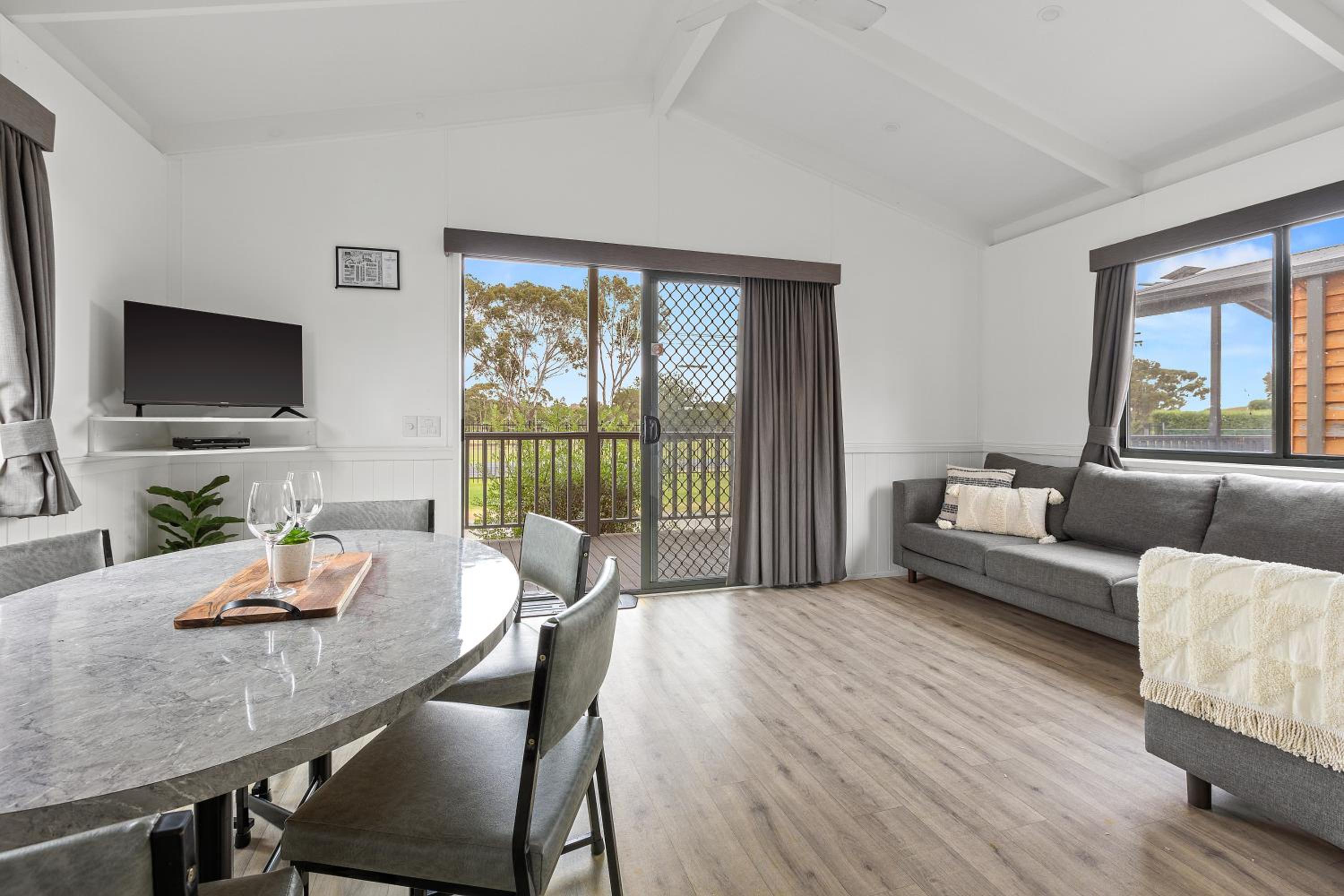 Deluxe Cabin (2BR) - Accessible photo 1