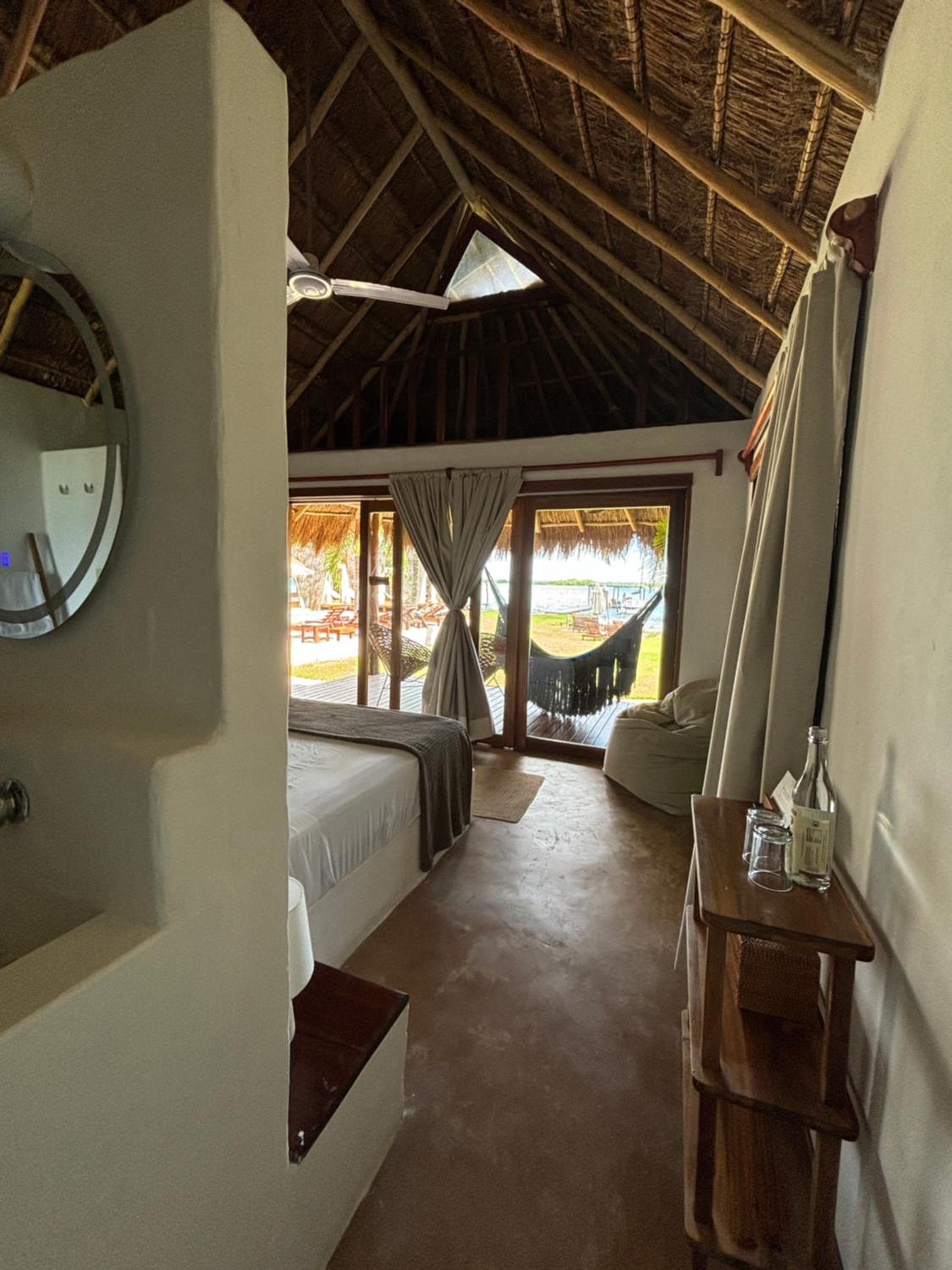 Bungalow - Lagoon View - Photo 2