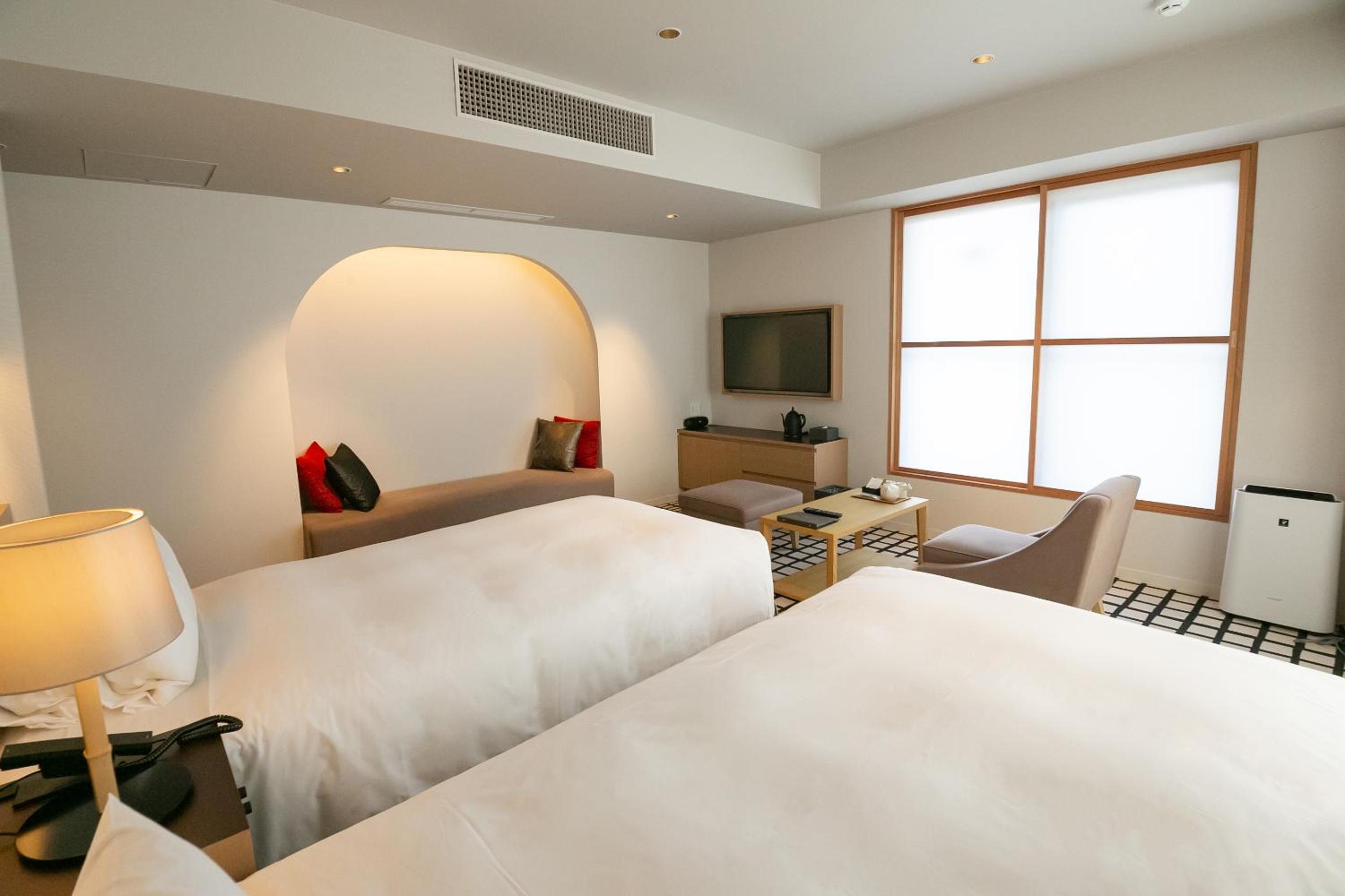 Deluxe Twin Room - Photo 16