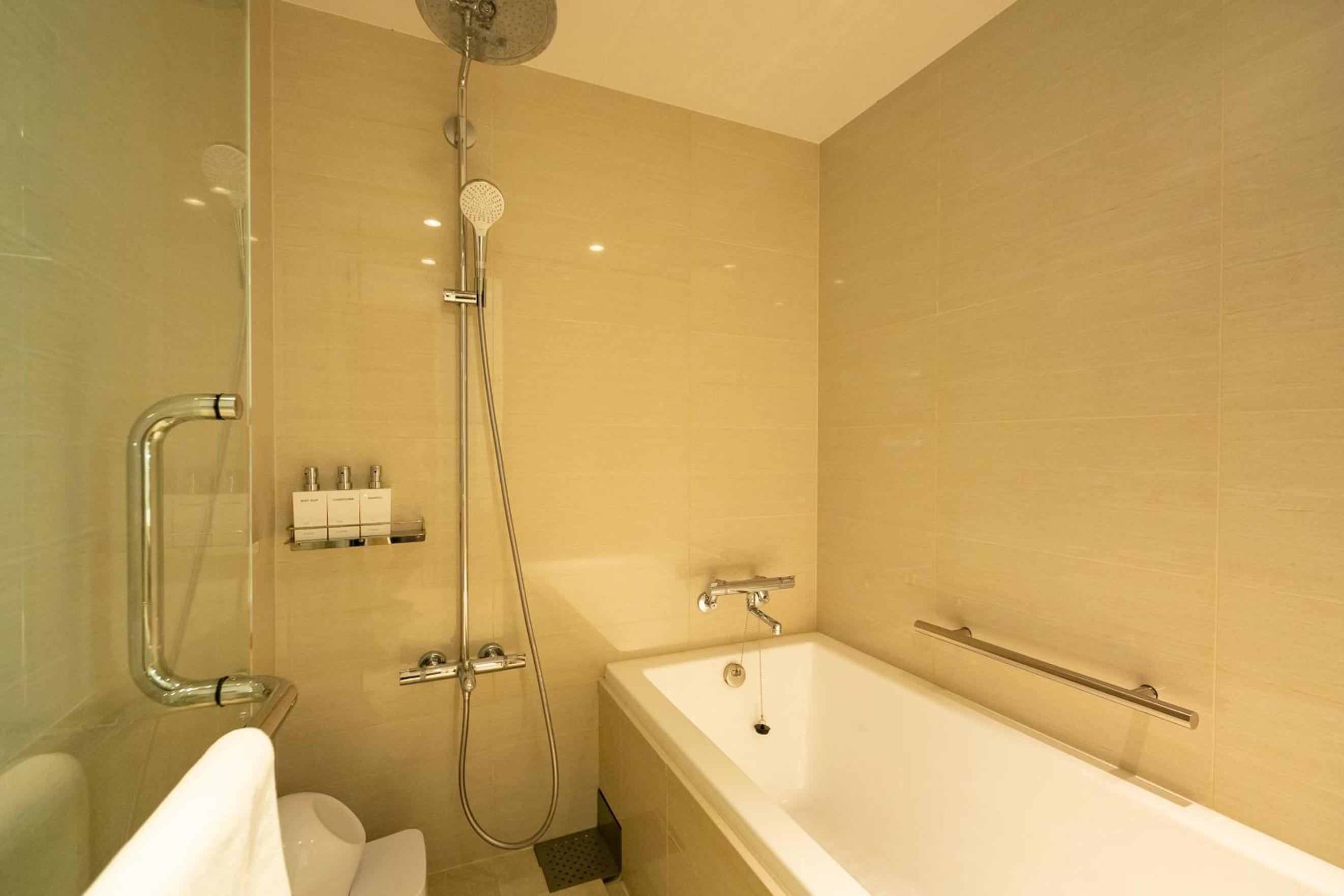 Deluxe Twin Room - Photo 24